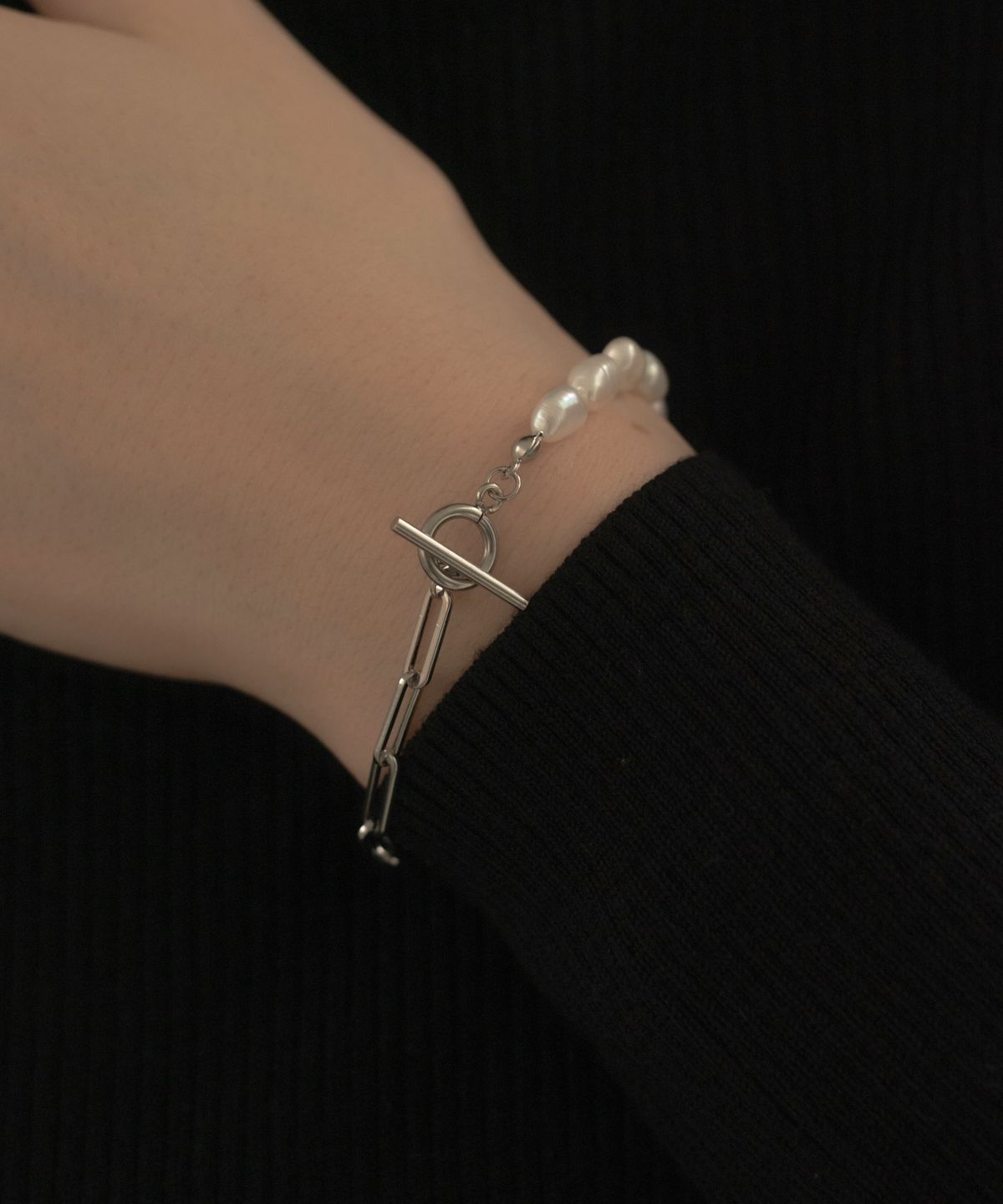 노비스도쿄(NOVICE TOKYO) 바로크 진주 체인 팔찌 Baroque Pearl & Chain Bracelet