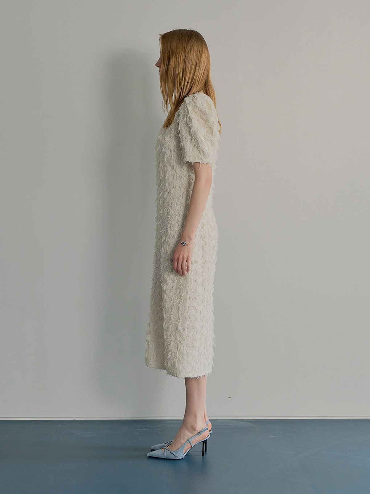 뮤즈바이로즈(MUSE BY ROSE) 에바 (EVA) 트위드 H라인 미디드레스 (크림아이보리)