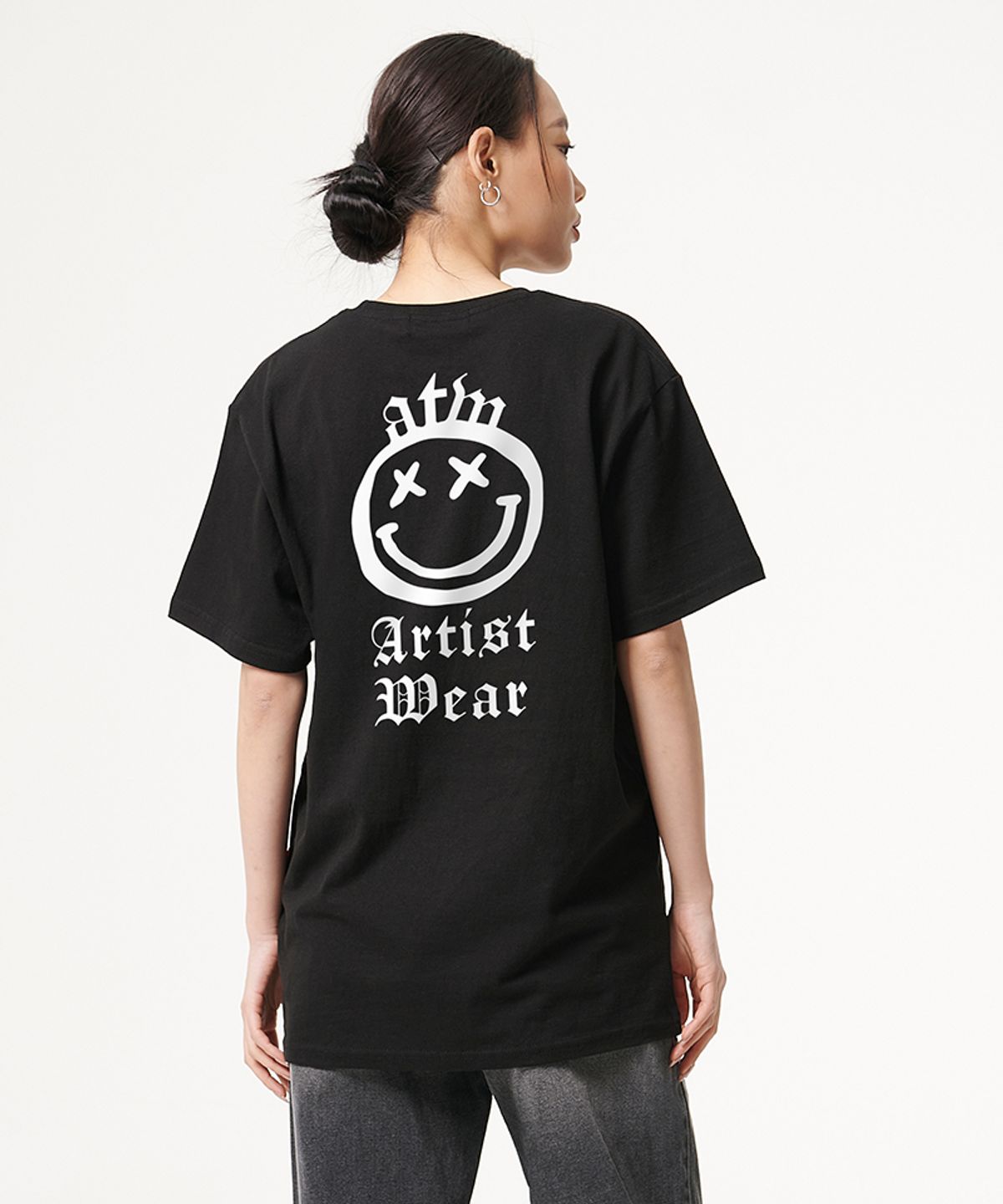아티스트웨어(ARTISTWEAR) [ATW] 스마일리 반팔티