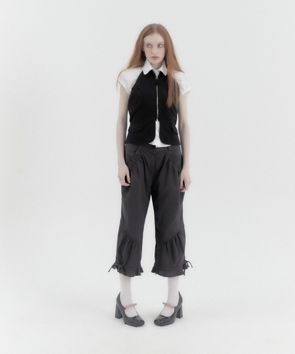 카터(KATER) Capri Nylon Shirring Pants - GRAY