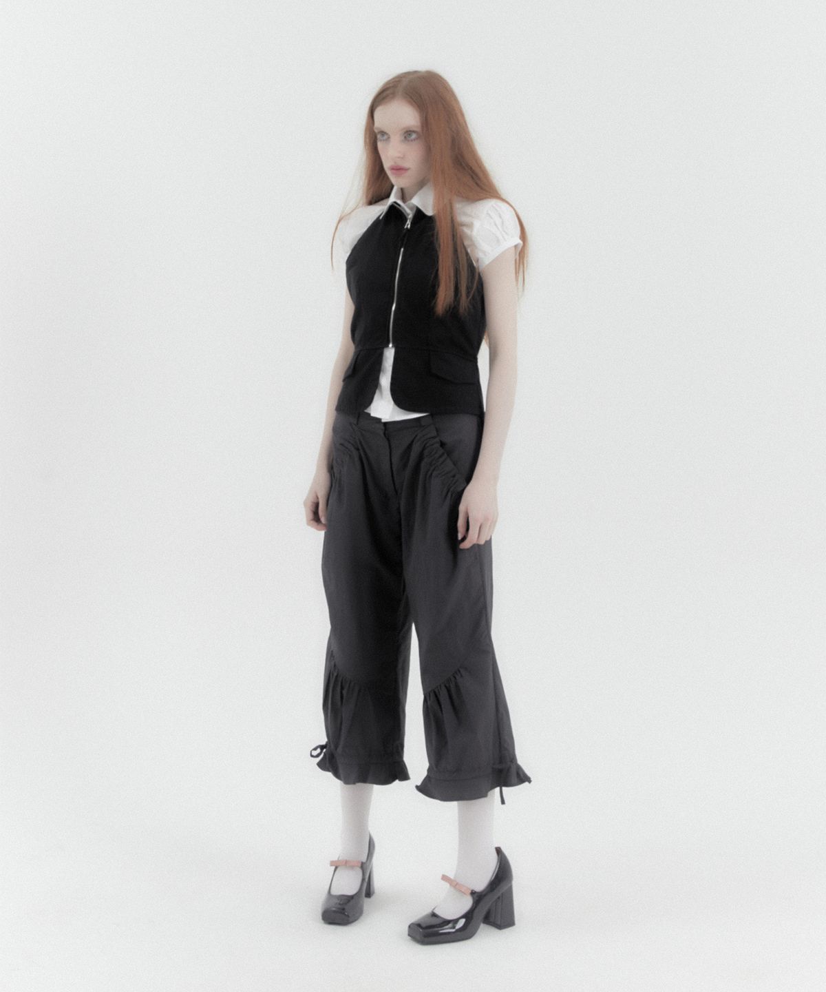 카터(KATER) Capri Nylon Shirring Pants - GRAY