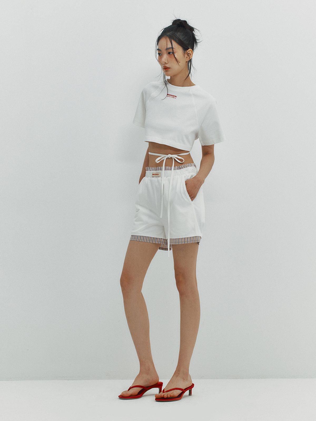 민더리(MEENDERI) STRIPE LAYERED SHORTS - BEIGE