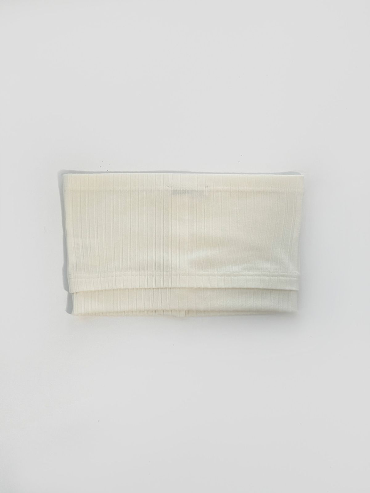 민더리(MEENDERI) RIBBED BUTTON TUBE TOP - IVORY
