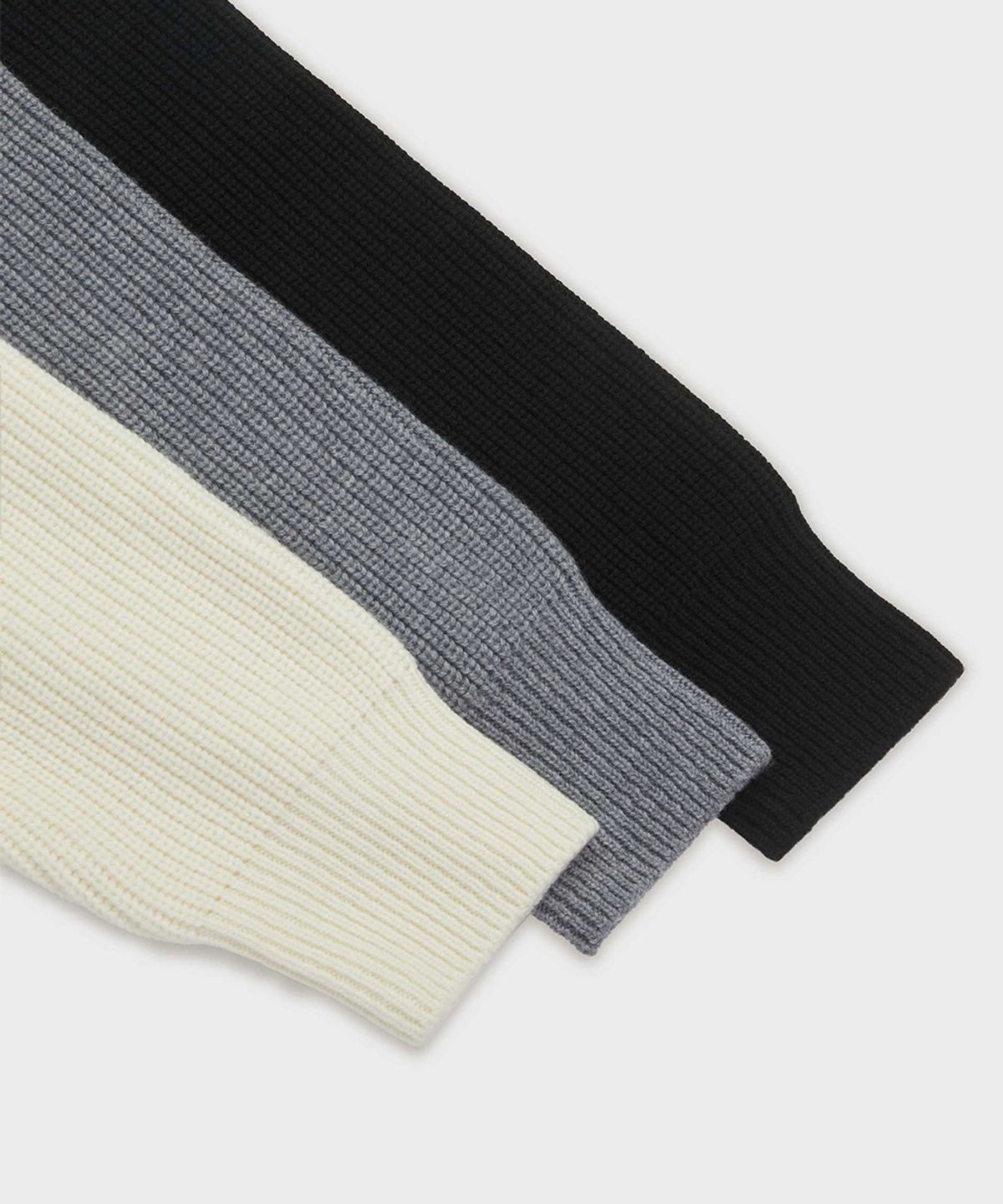야이치(YAITCH) Shaker Stitch Merino Wool Cardigan - Black