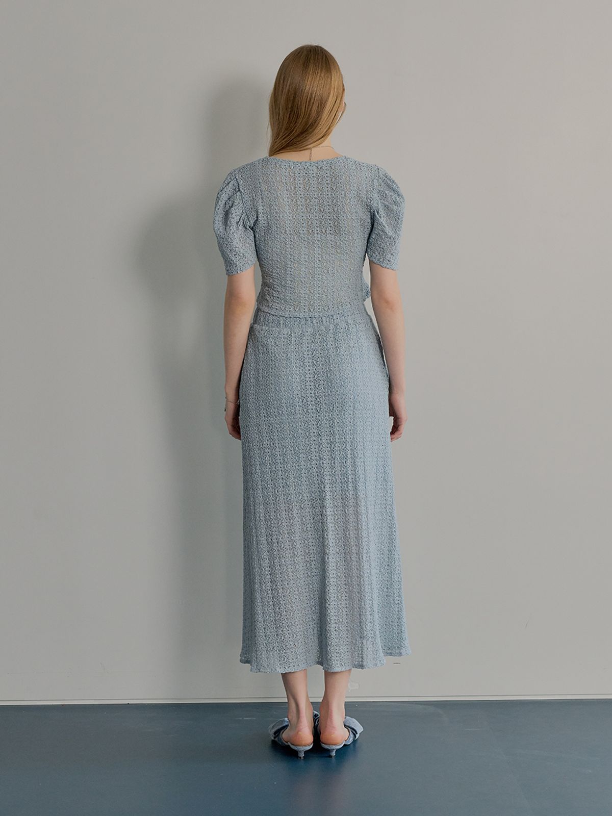 뮤즈바이로즈(MUSE BY ROSE) 피아(FIA) 레이스 드레이프 스커트 (블루)
