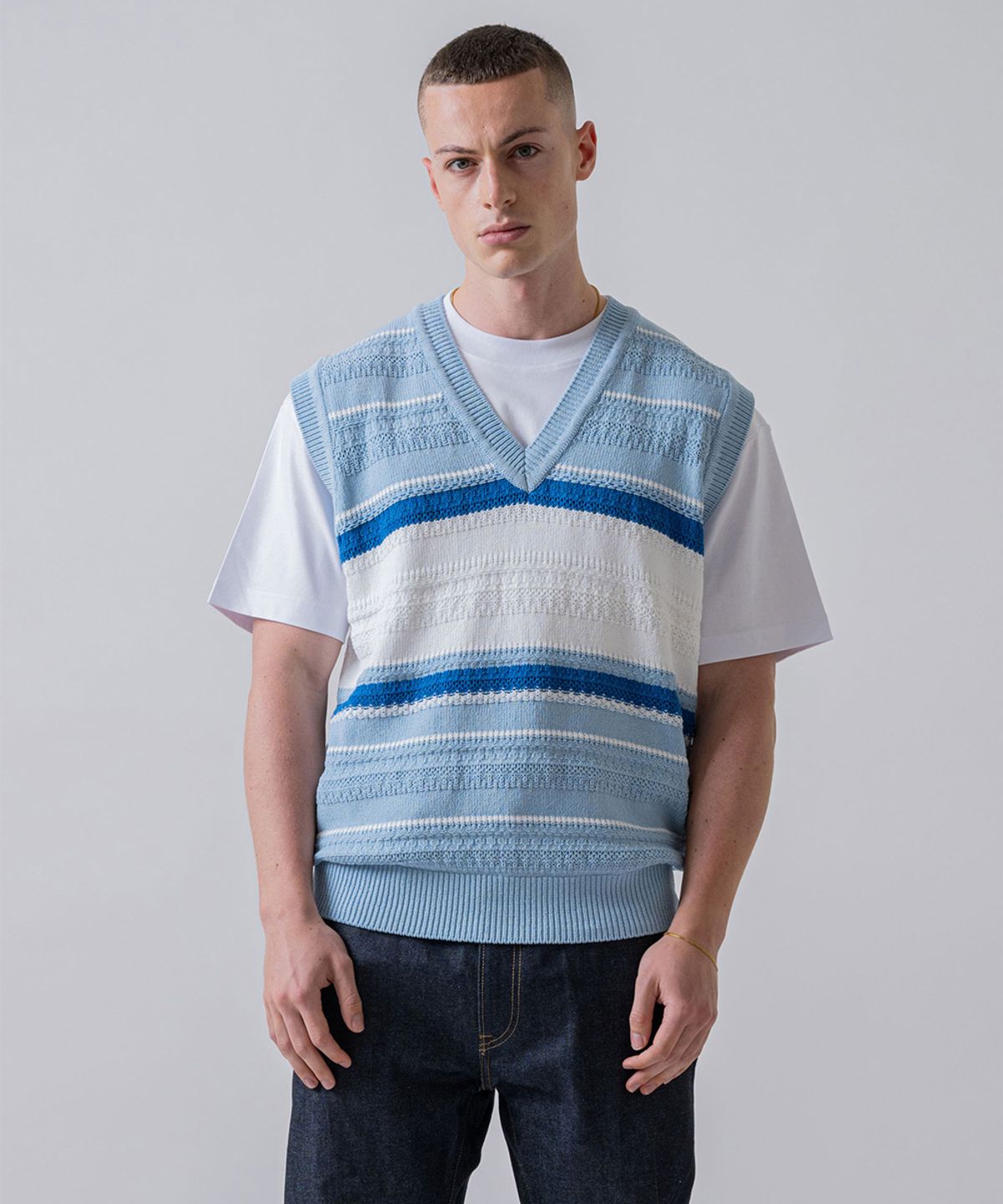야이치(YAITCH) Striped Jacquard Knit Vest - Baby Blue
