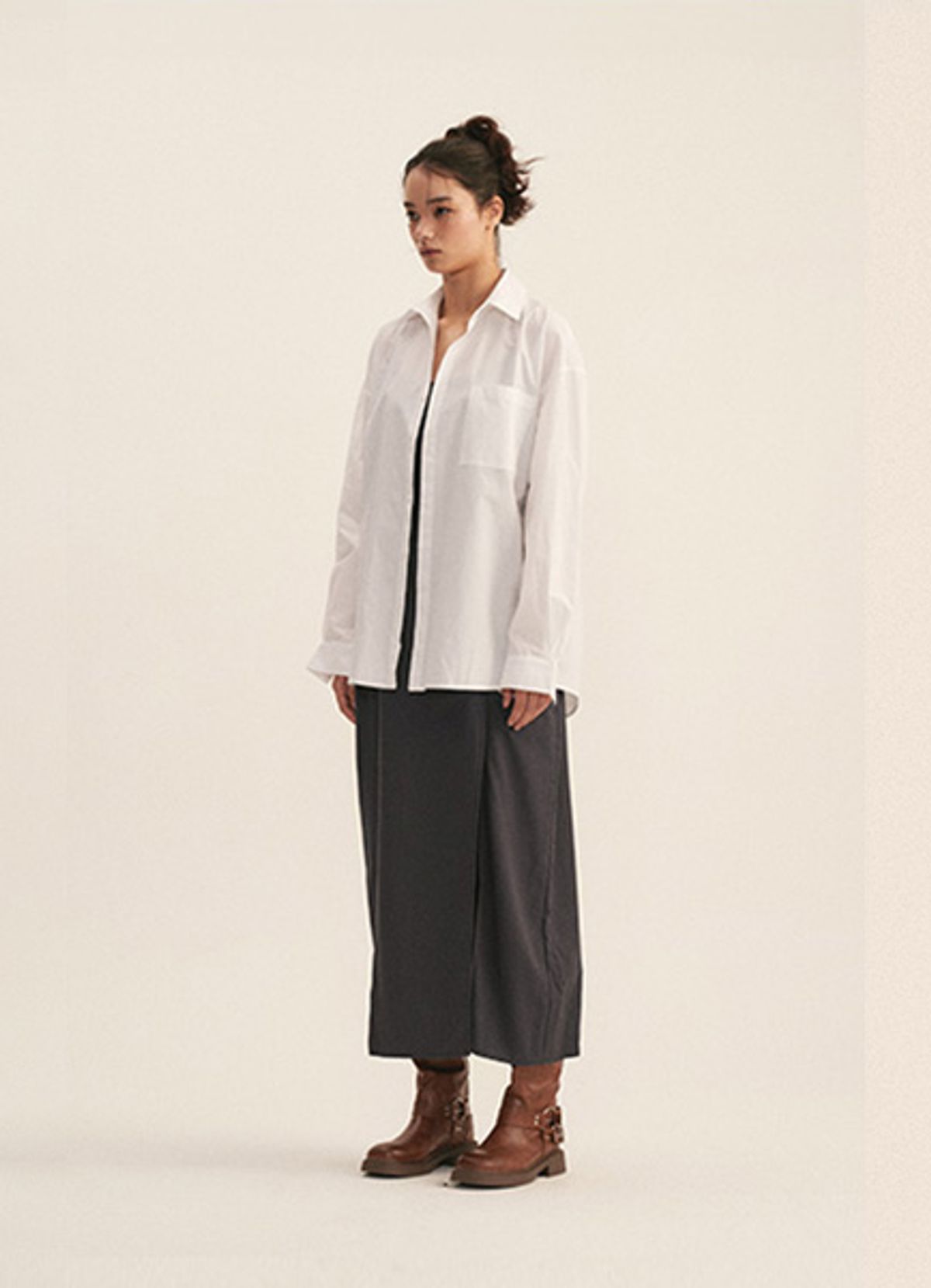 엠티오티(MTOT) Incision line shirt (White)