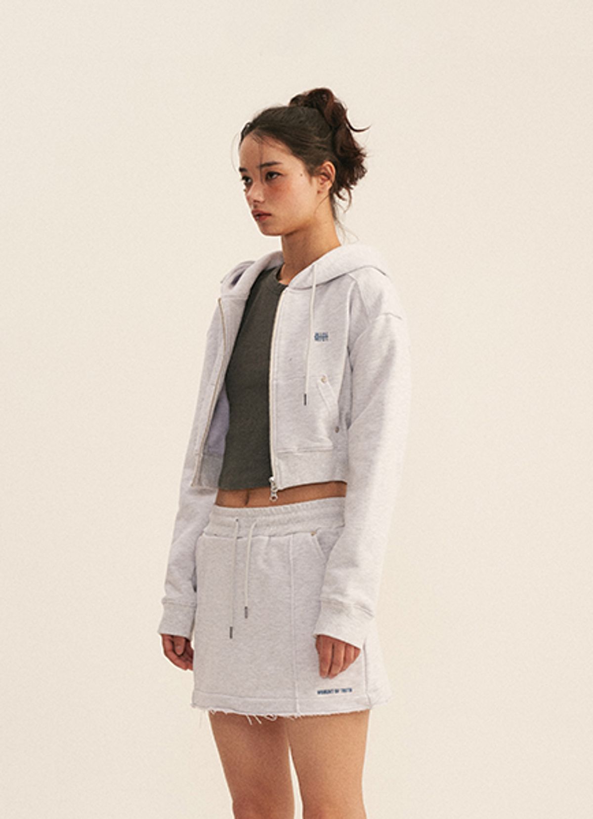 엠티오티(MTOT) Essential Cropped Zipped Hoodie (M.Grey)