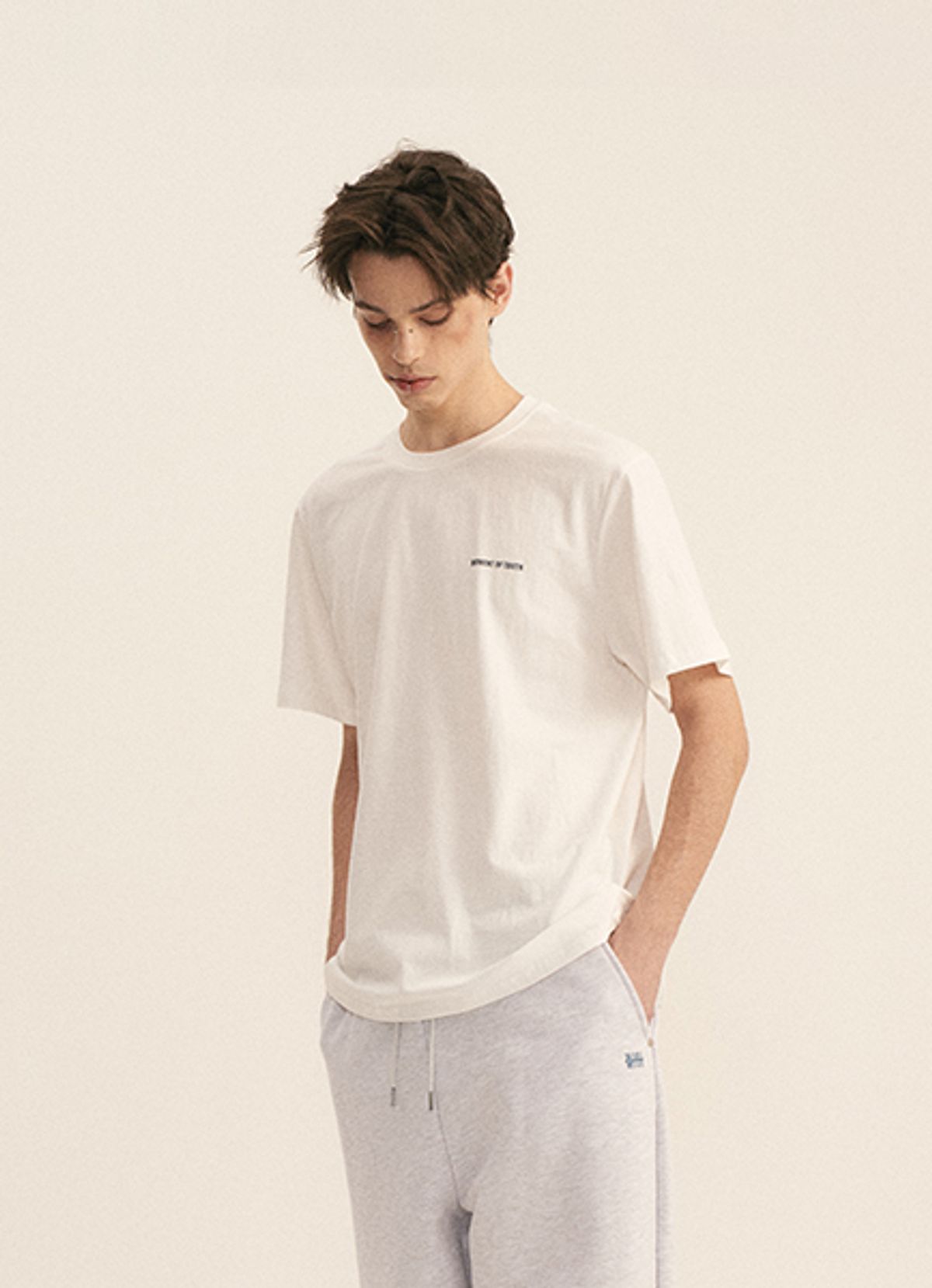 엠티오티(MTOT) Printed Short Sleeve T-shirt(White)