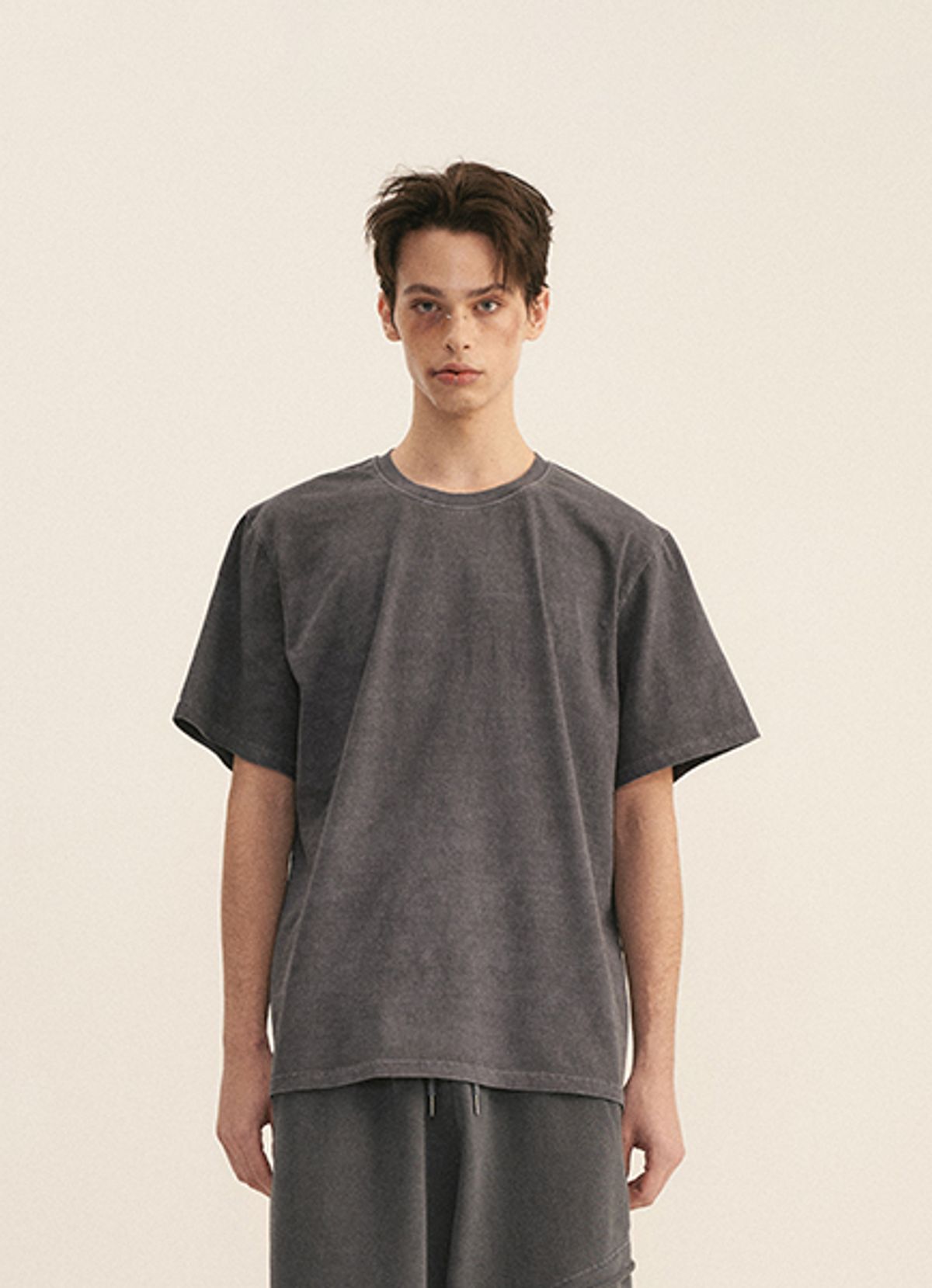 엠티오티(MTOT) Essential Logo Short Sleeve T-shirt(D.blue)