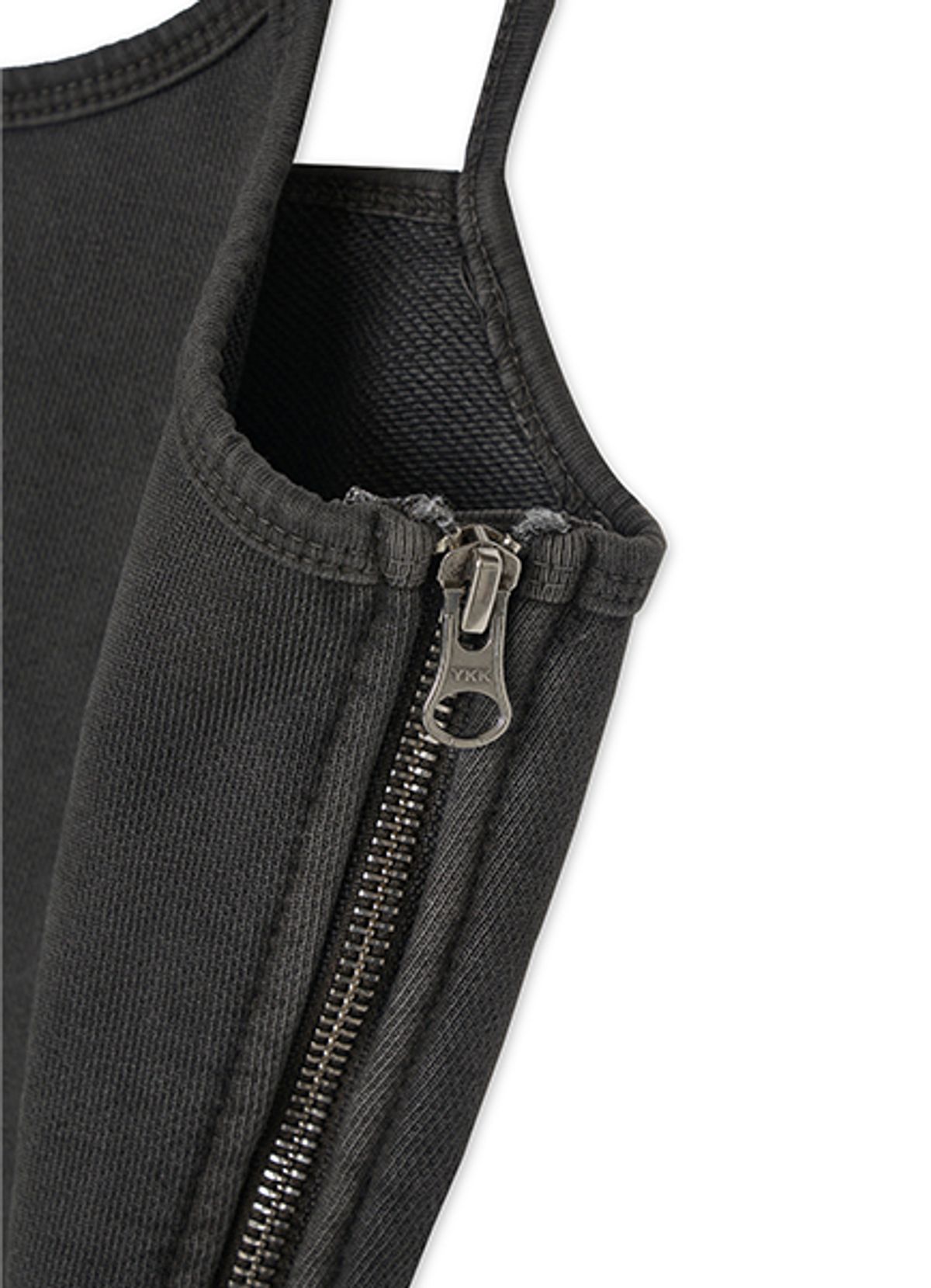 엠티오티(MTOT) Pigment Zipper Sleeveless (Charcoal)