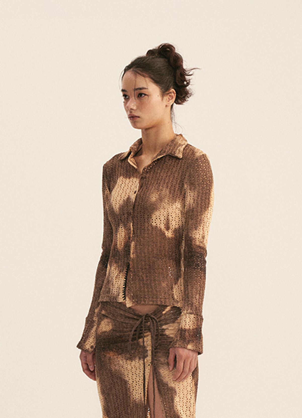 엠티오티(MTOT) Tie-dye shirts (Brown)