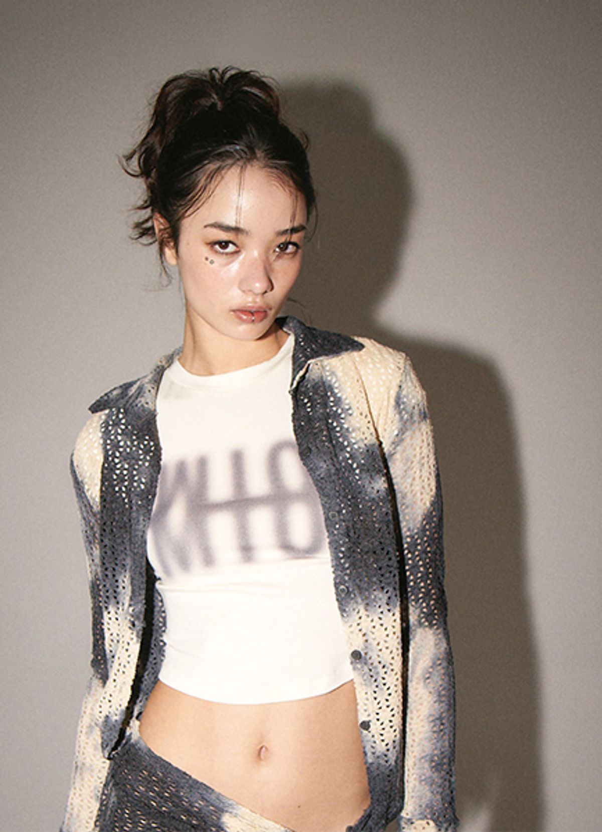 엠티오티(MTOT) Tie-dye shirts (Charcoal)