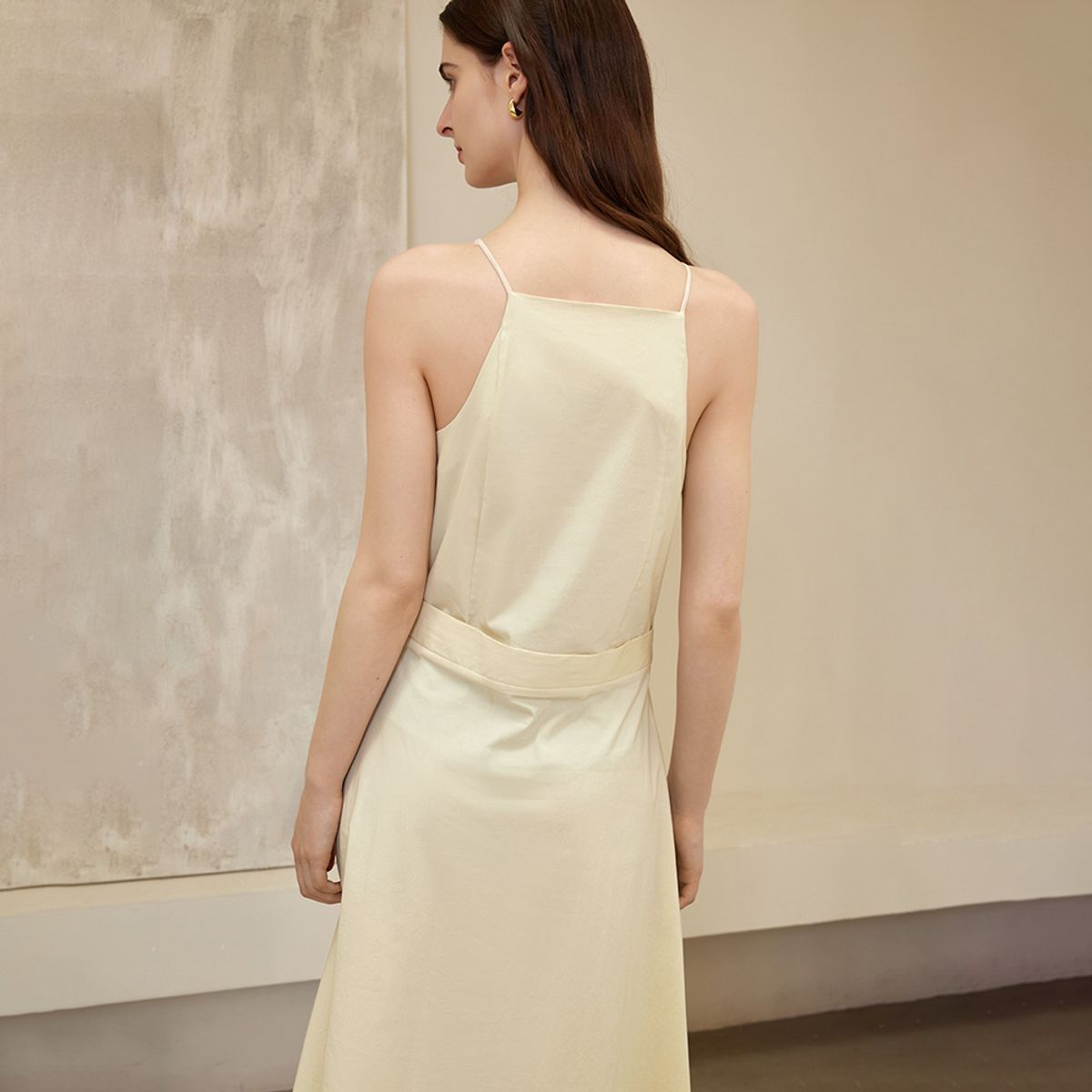 와이와이아이엠(YYIAM) YY_Romantic cinched waist slip dress