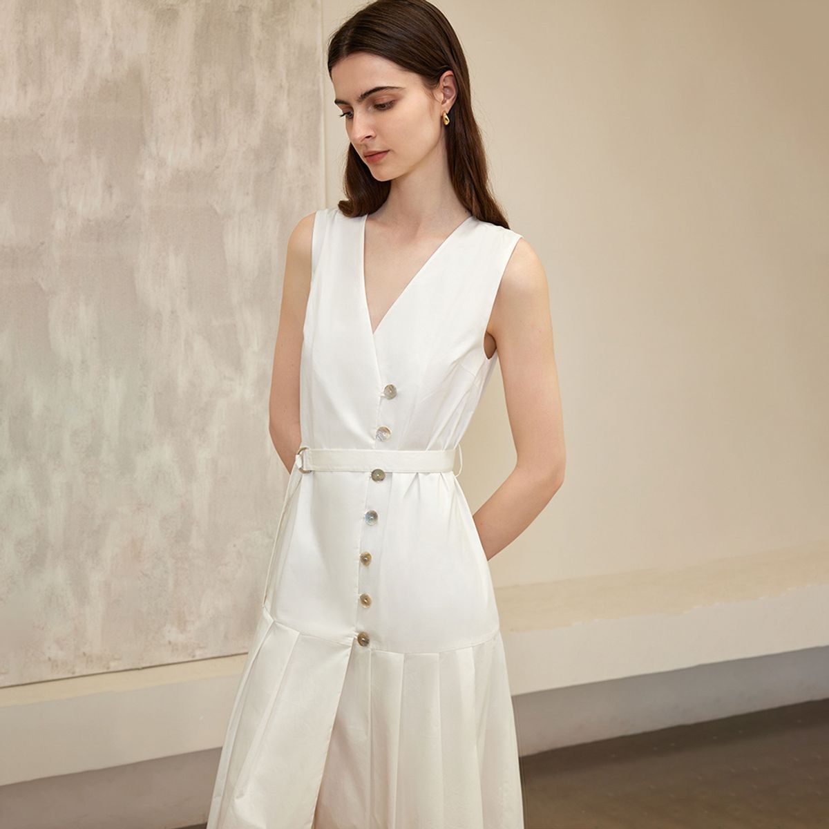 와이와이아이엠(YYIAM) YY_Belted V-neck summer dress
