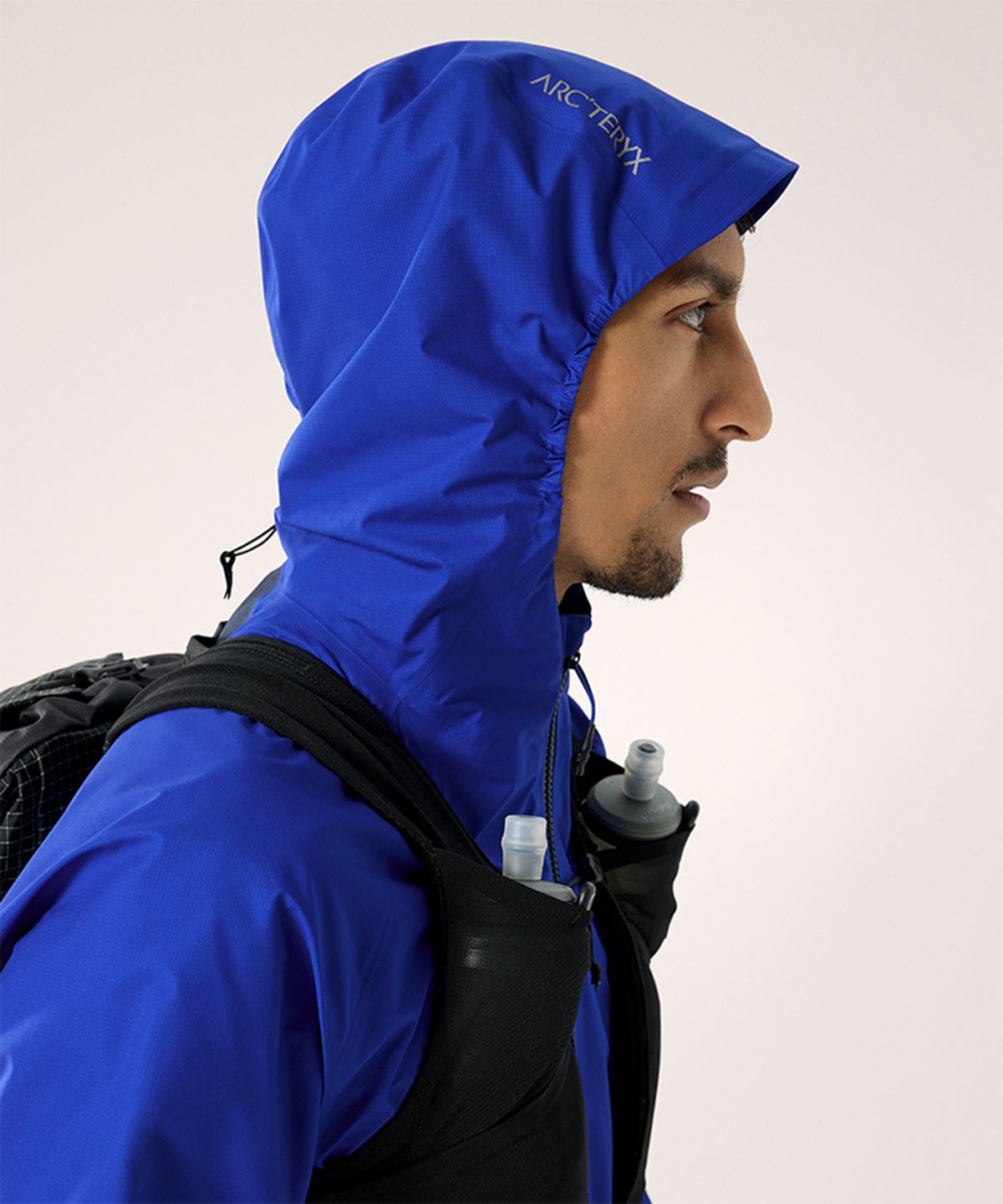 아크테릭스(ARCTERYX) 노반 쉘 자켓 남성 - VITALITY/BLACK SAPPHIRE / AJOSMX6566