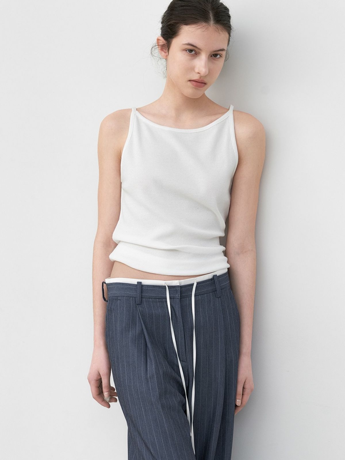 아틀리에 나인(ATELIER NAIN) ESSENTIAL SOLID SLEEVELESS TEE(Z-T-6930)