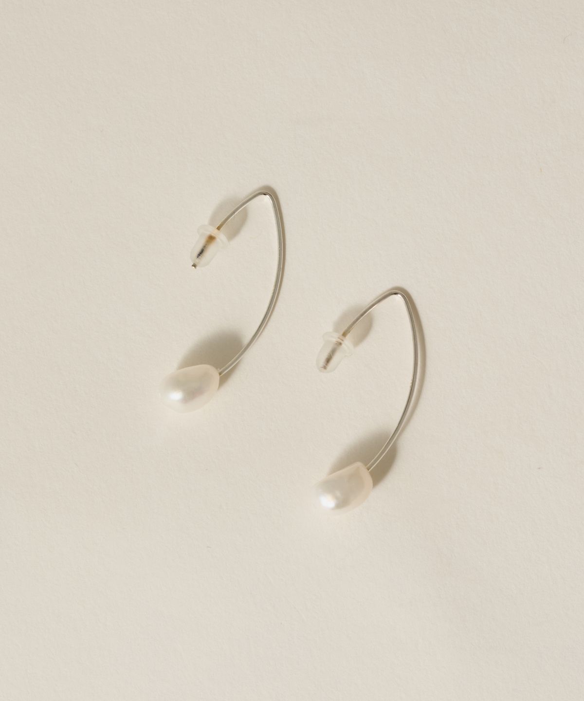 노비스도쿄(NOVICE TOKYO) 드롭 진주 피어스(귀걸이) Drop Pearl Pierce [Silver925] / silver