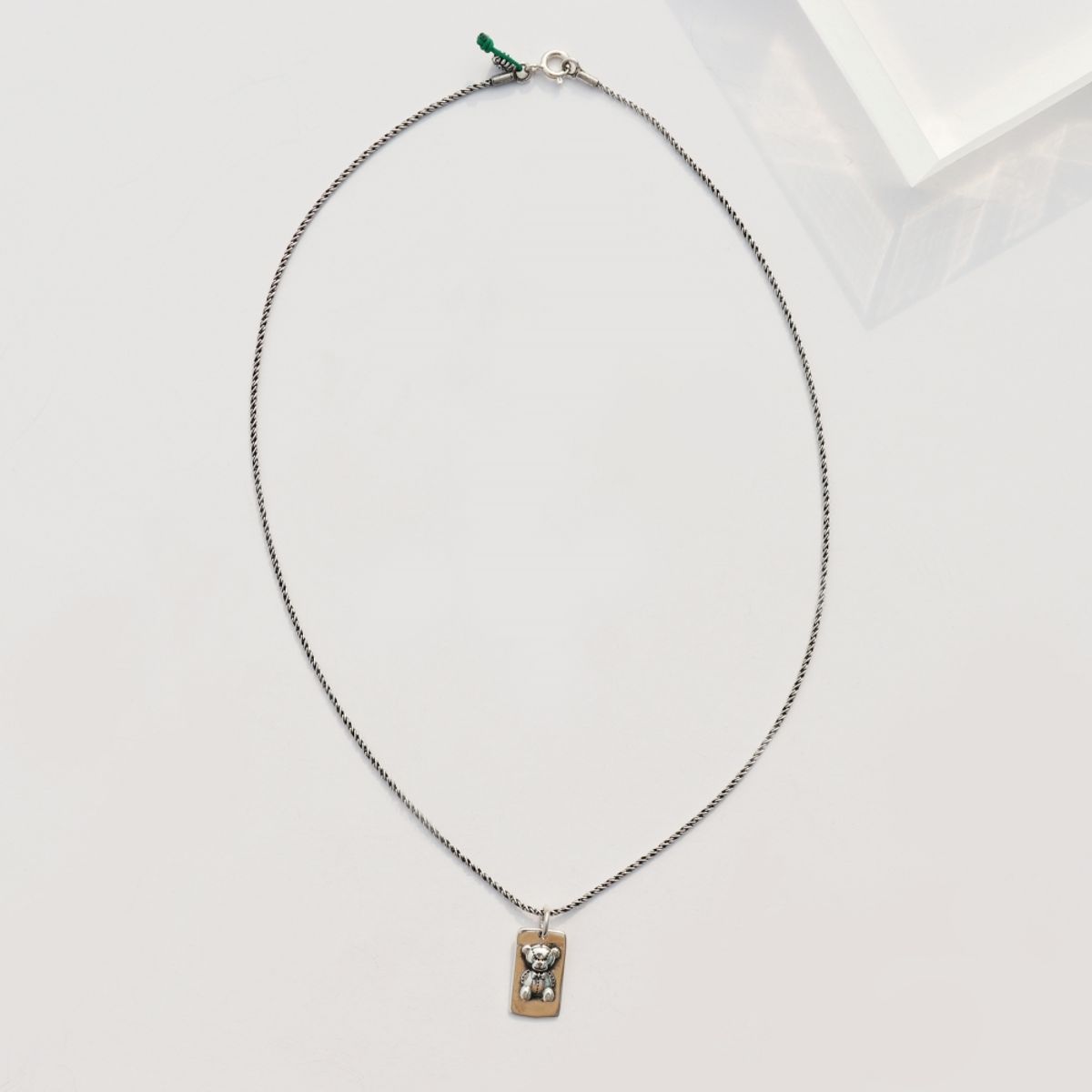 봉보(BONBEAU) Frame bear pendent silver chain Necklace 실버925 곰돌이 스퀘어 펜던트 유화 체인 은 목걸이