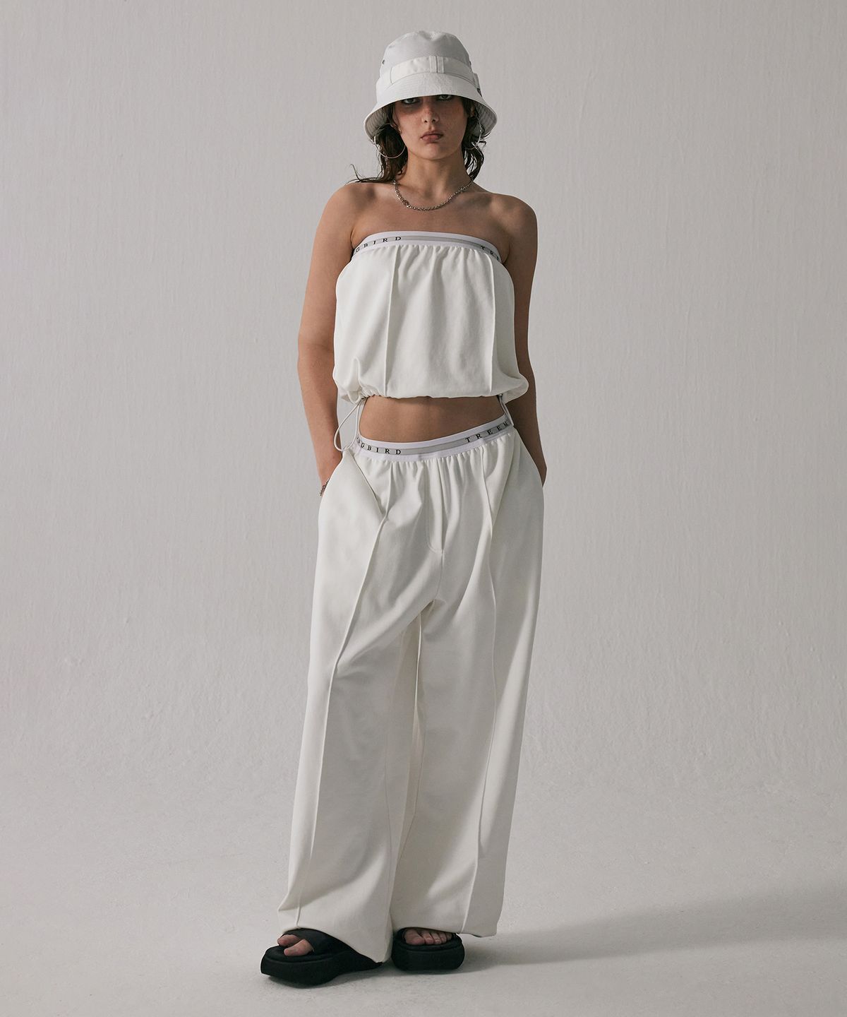 트리밍버드(TREEMINGBIRD) Banding Sweat Set-Up Tank Top [ White ]