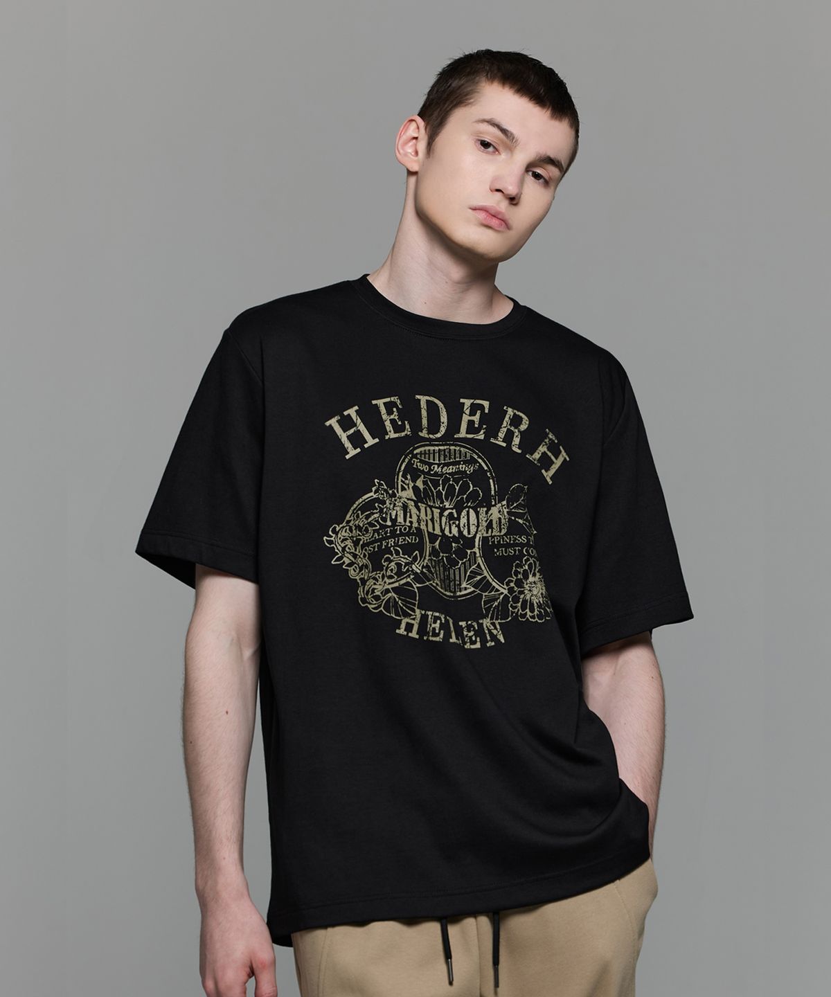 헤더헬렌(HEDER HELEN) MARIGOLD BLACK HALF-T