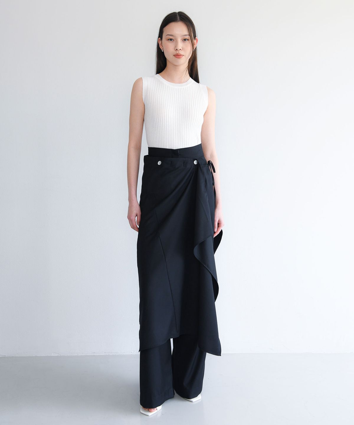 세컨드 아르무아(02ARMOIRE) Peggy Trousers_ Navy