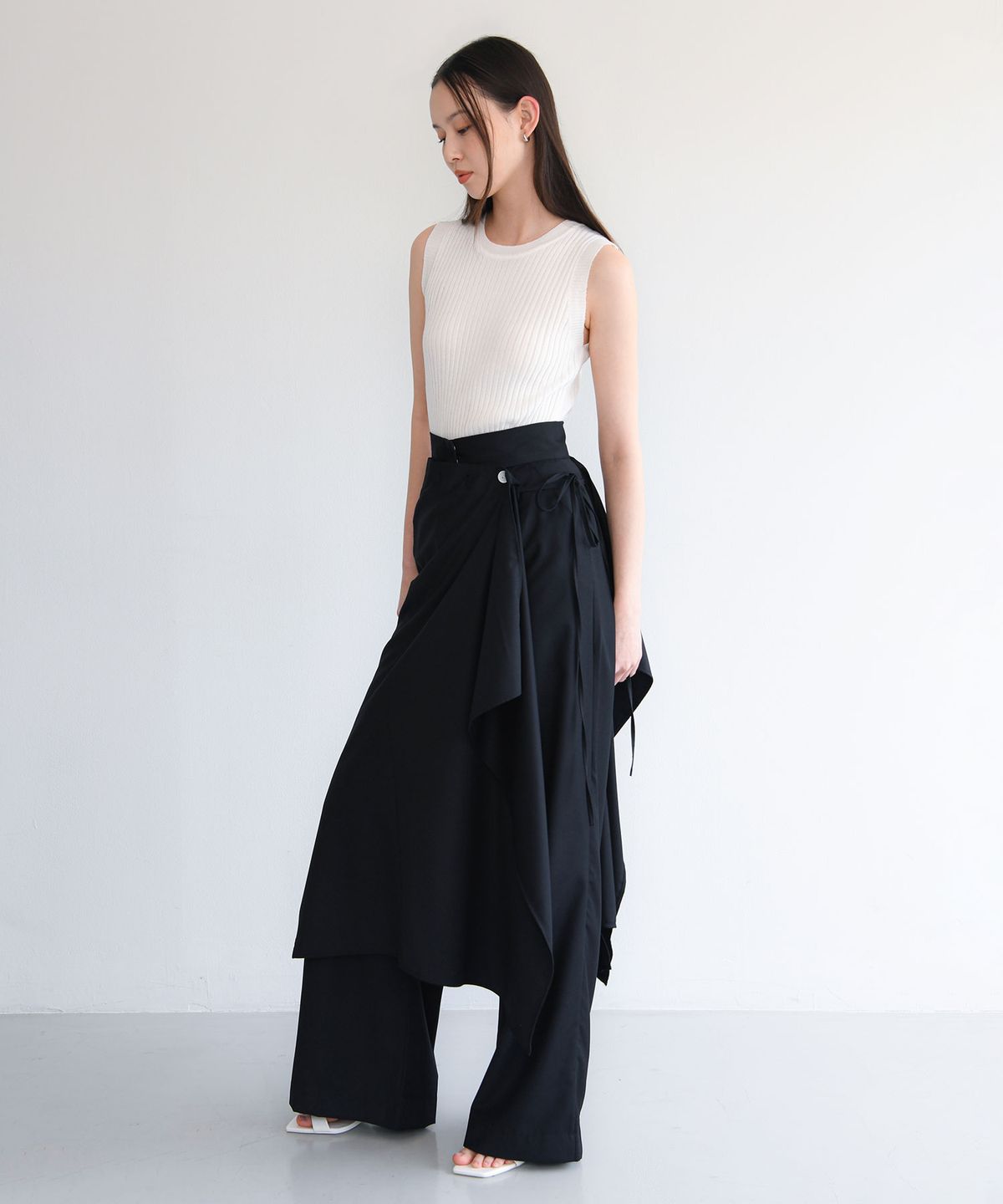 세컨드 아르무아(02ARMOIRE) Peggy Trousers_ Navy