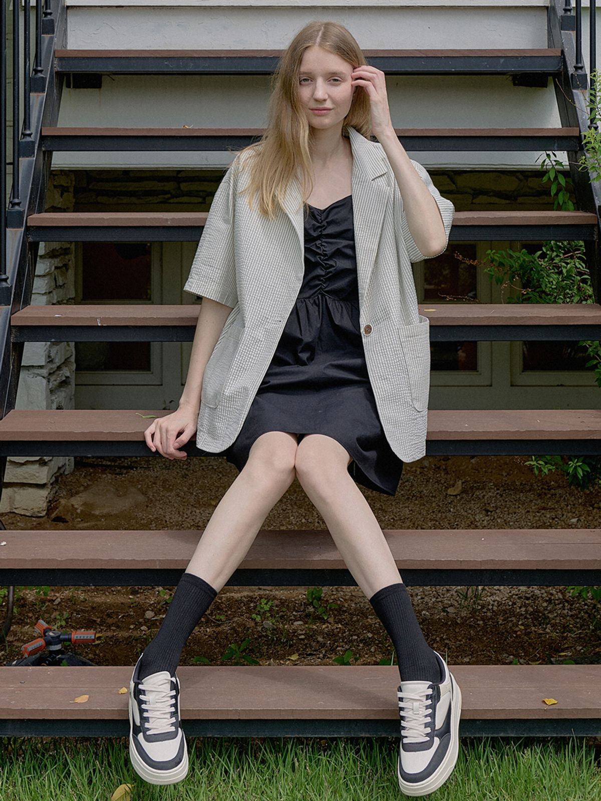 아방(AVANT-G) Black Shirring Balloon Mini Dress - BLACK