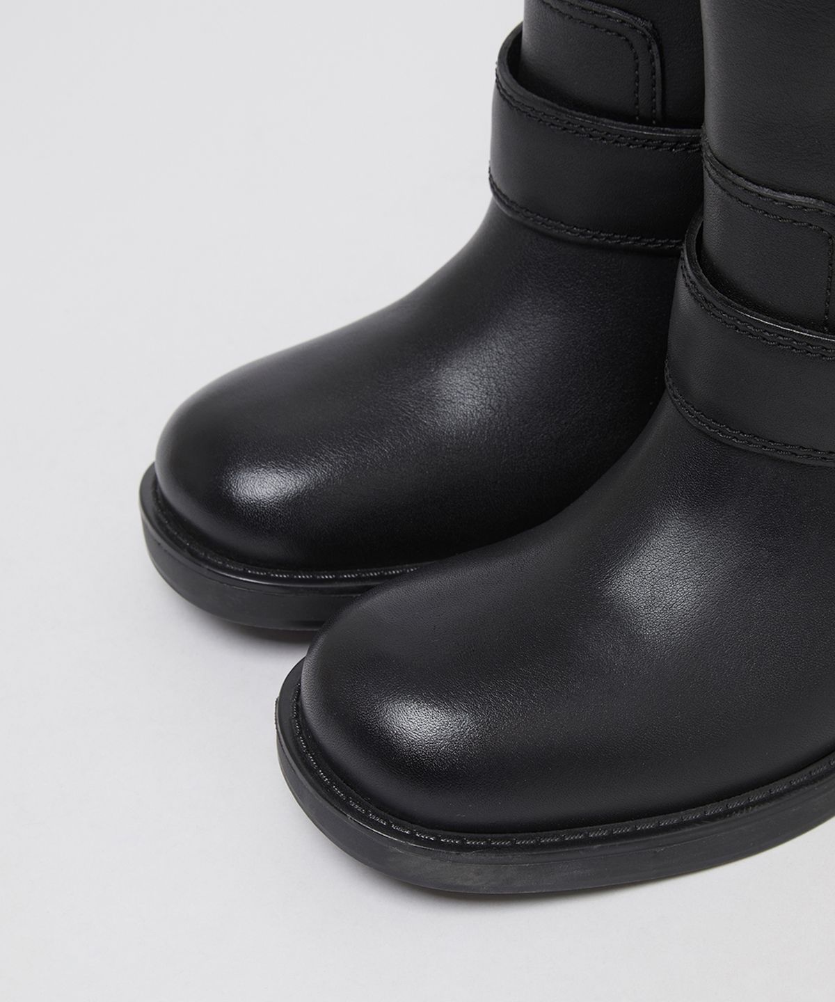 아카이브앱크(ARCHIVEPKE) Buckle boots(Deep sleep)_OK3BX25003BLK