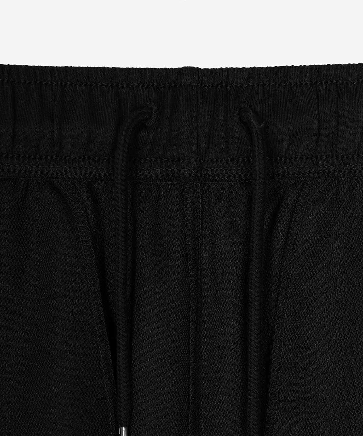 뉴발란스(NEW BALANCE) NBNVGCO263 / UNI 에센셜 5.5부 카고 쇼츠 (BLACK)