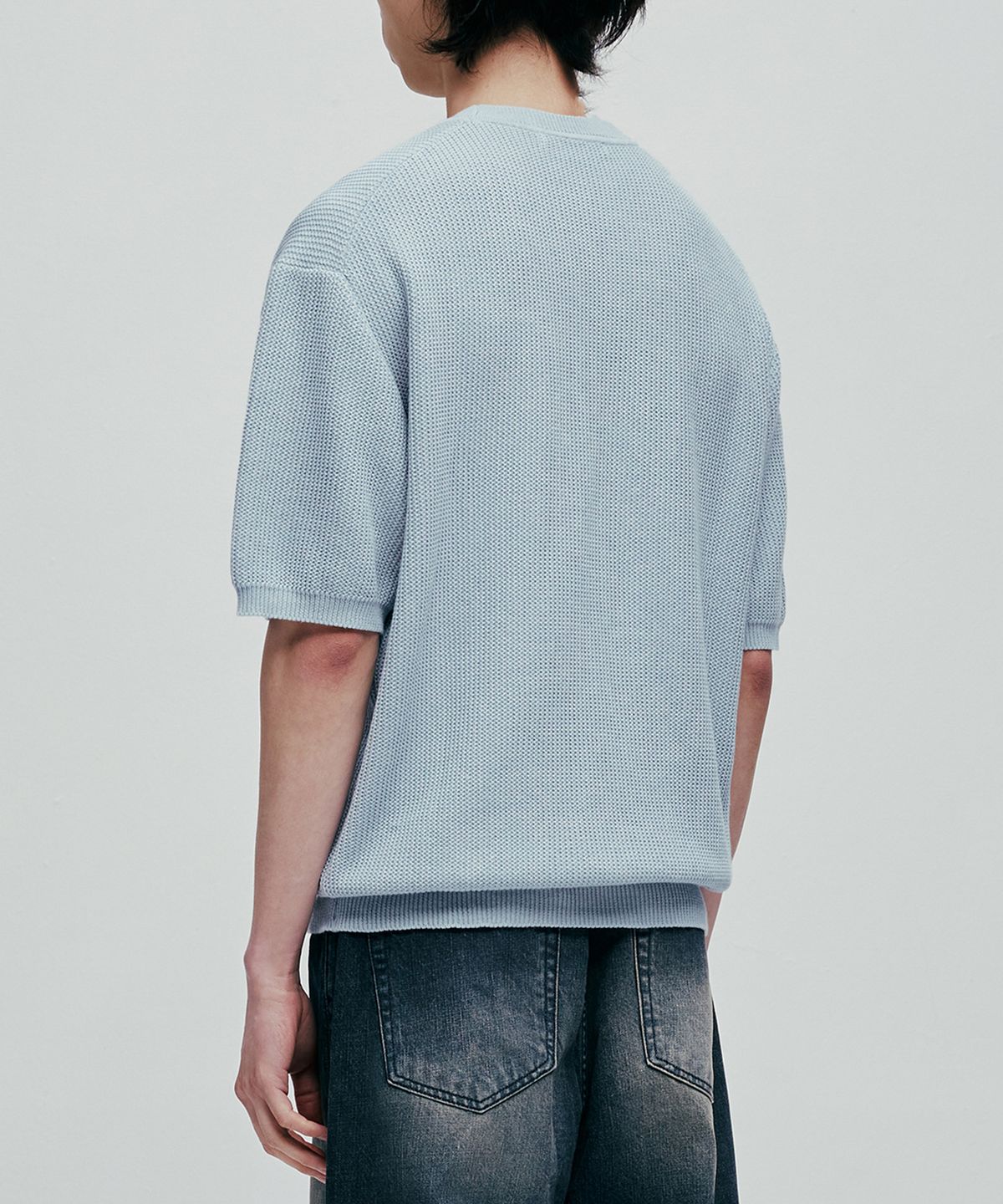 브랜디드(BRANDED) HARD TWIST HOLIDAY ROUND KNIT [SKY BLUE]
