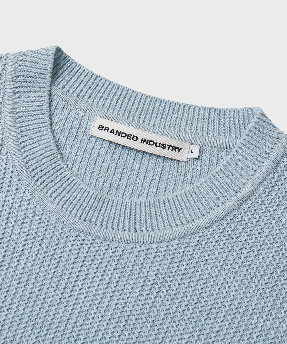 브랜디드(BRANDED) HARD TWIST HOLIDAY ROUND KNIT [SKY BLUE]