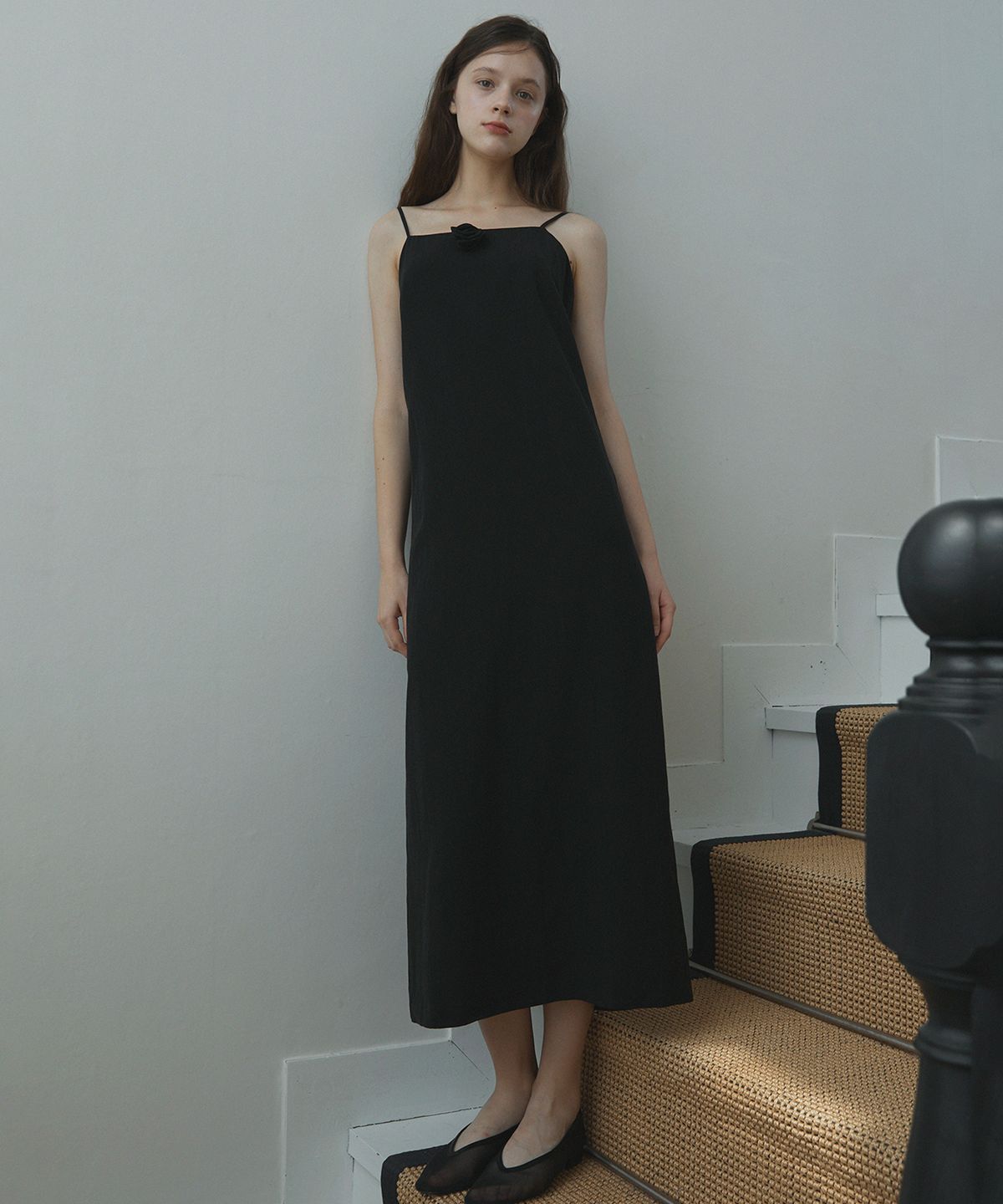 하우스 오브 폰드(HOUSE OF POND) Linen corsage slip dress (Black)