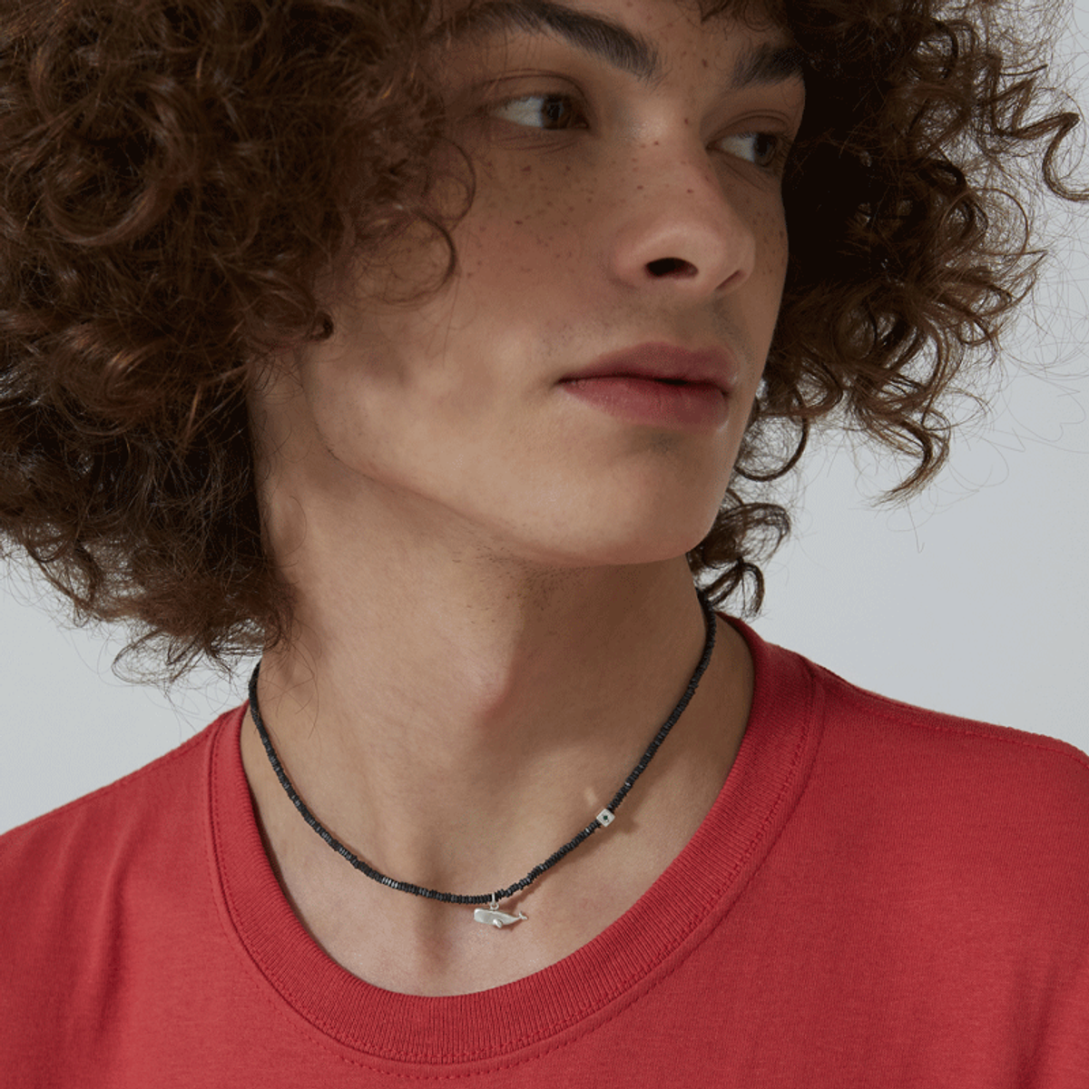 하카블랙스(HAKKABLACKS) Blackstone Whale Necklace