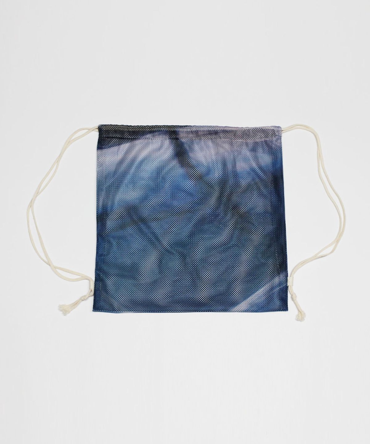 유라이크홈(YOULIKEHOME) 메쉬 프린트 스트링백 mesh print string bag - wave