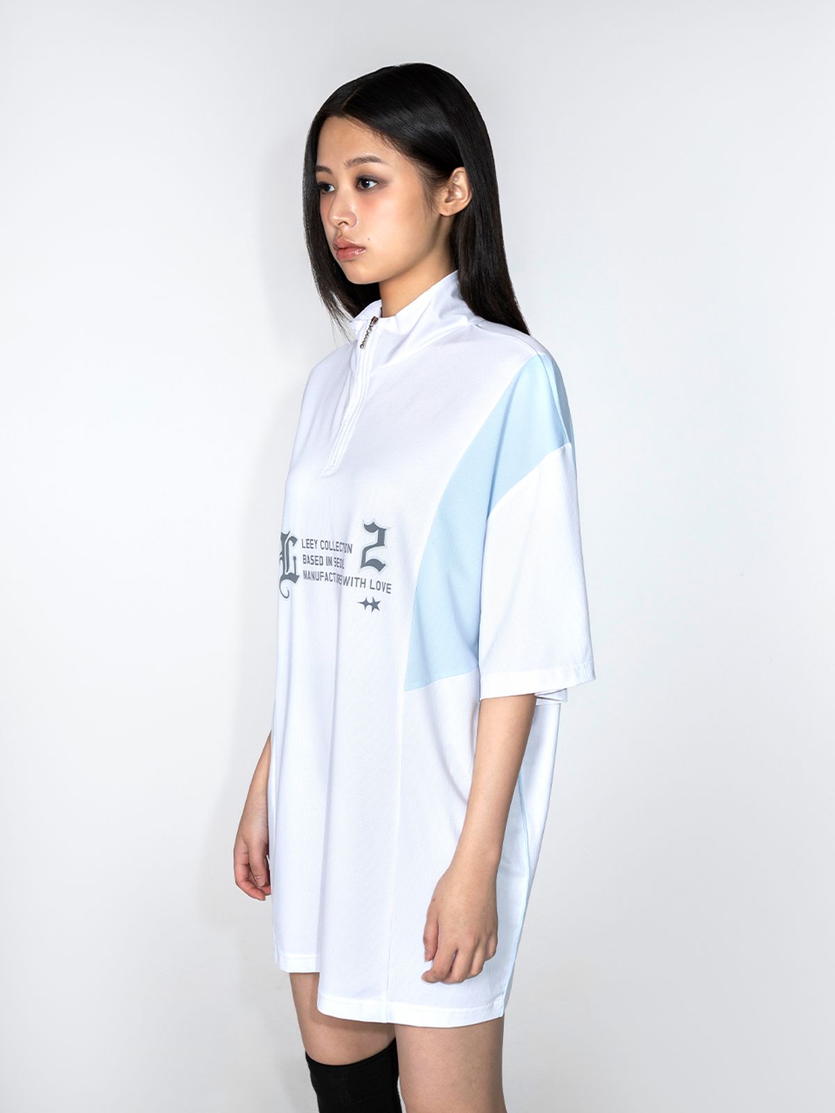 와이이이엘(YEEL) OVERSIZED HALF ZIP-UP SPORTS TOP WHITE