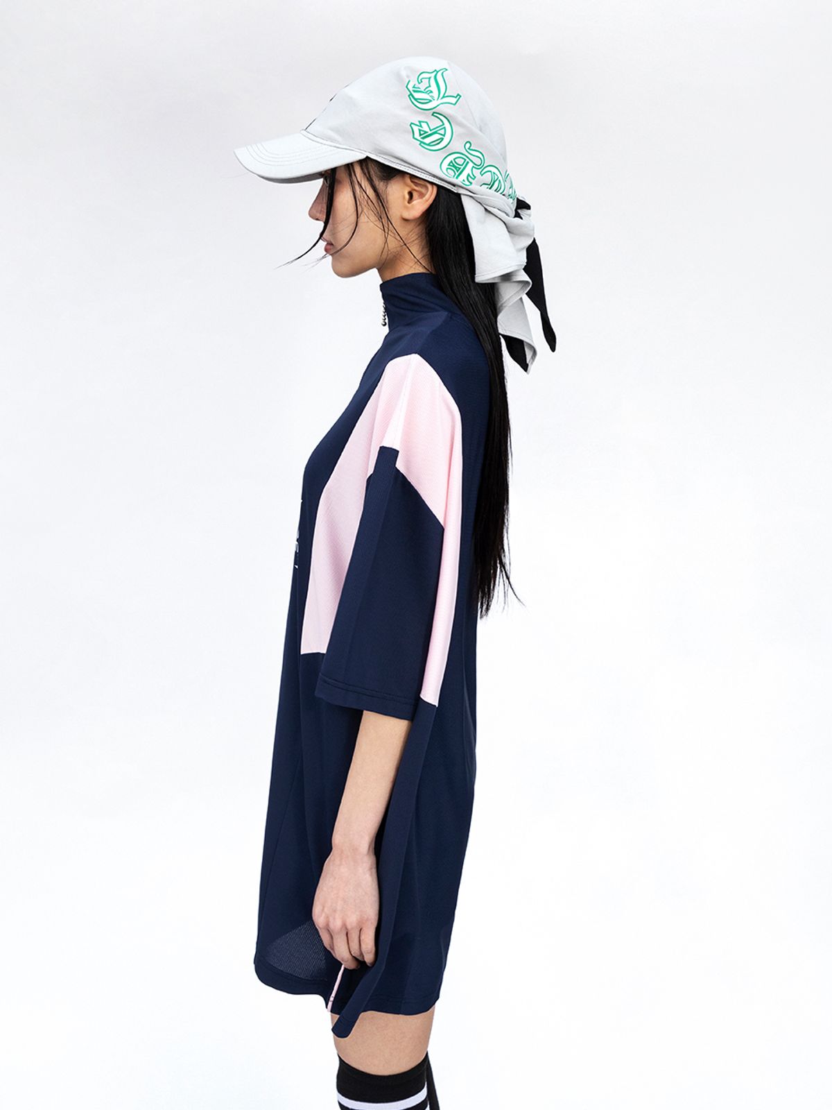 와이이이엘(YEEL) OVERSIZED HALF ZIP-UP SPORTS TOP NAVY