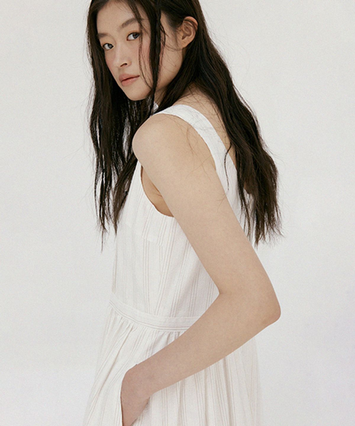 링서울(LINGSEOUL) stripe sleeveless dress-beige
