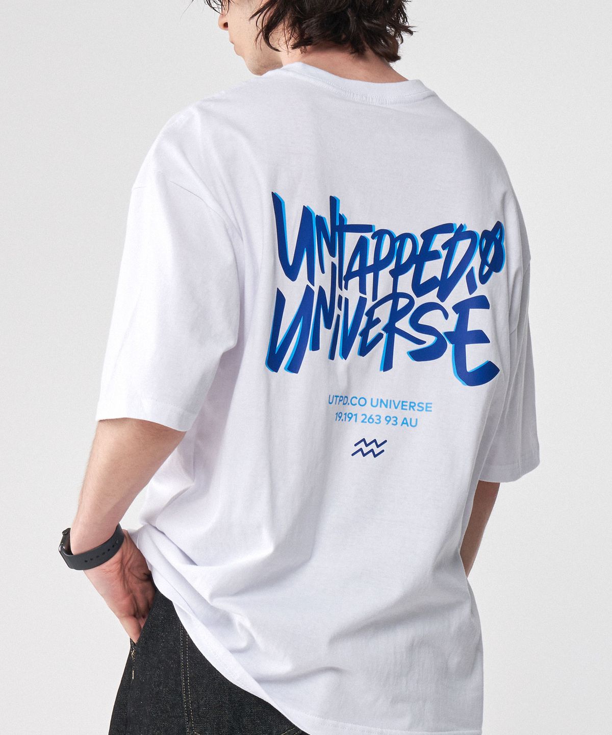 언탭트 스튜디오(UNTAPPED STUDIO) 유니버스 오버랩 퓨어코튼 빅 오버핏 반팔 티셔츠 4COLOR