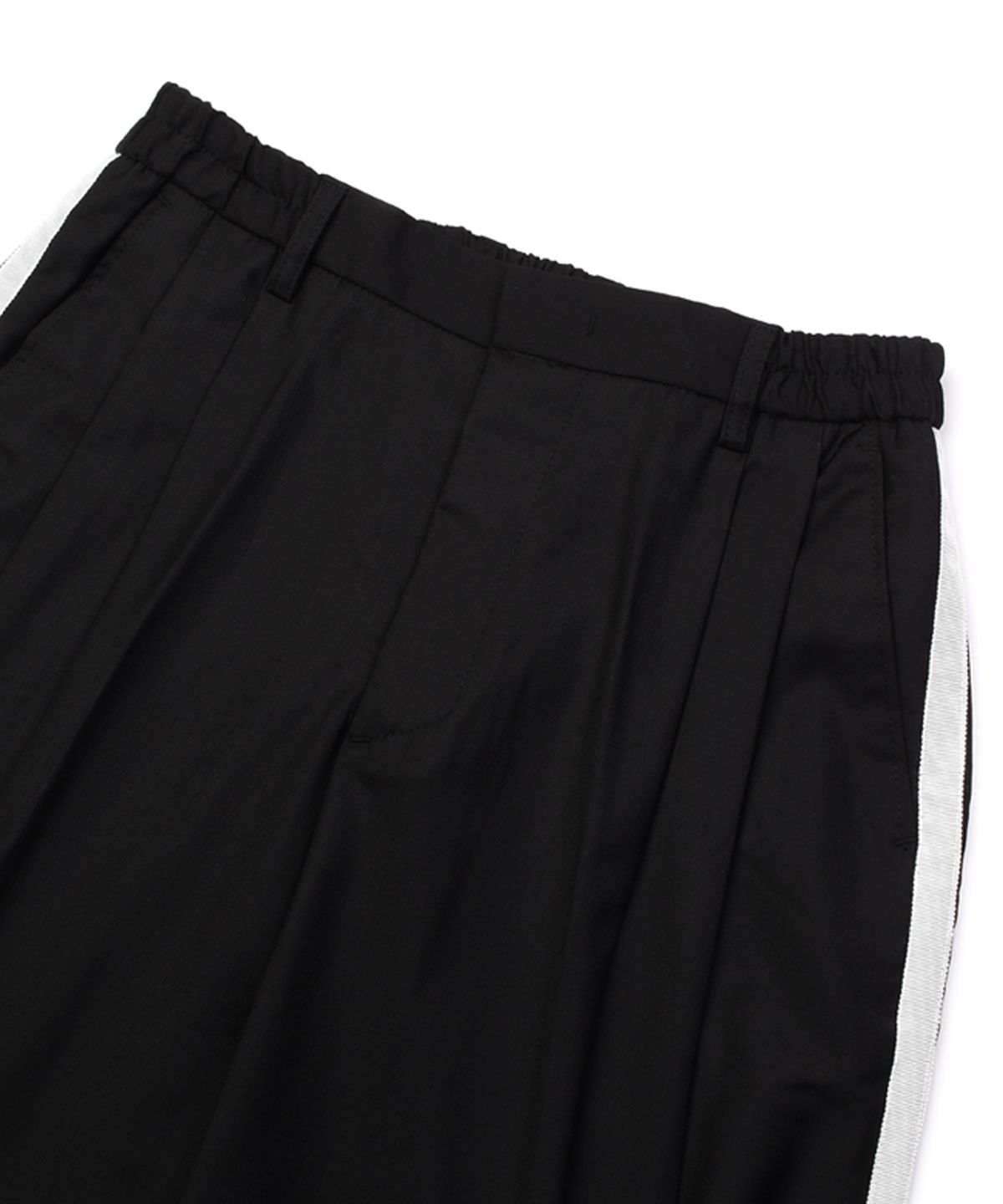 씨오엠이(COME) [UNISEX] Satin-Trimmed Motorsport Trousers (Black)