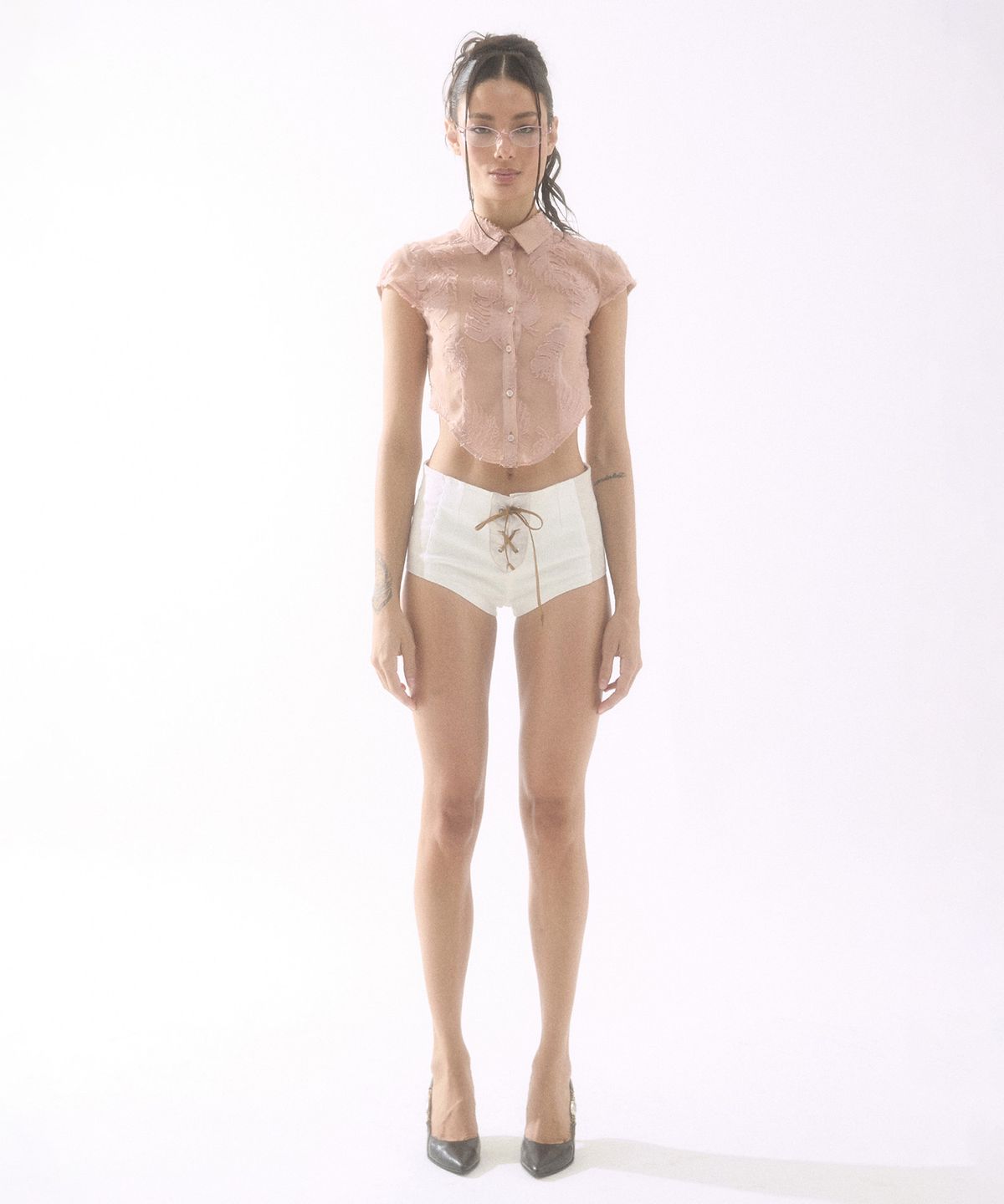 배디(BADEE) Eyelet Micro Shorts Ivory
