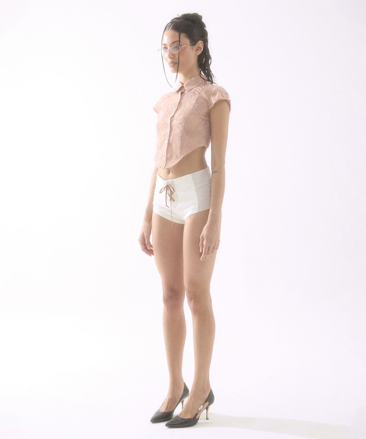배디(BADEE) Eyelet Micro Shorts Ivory