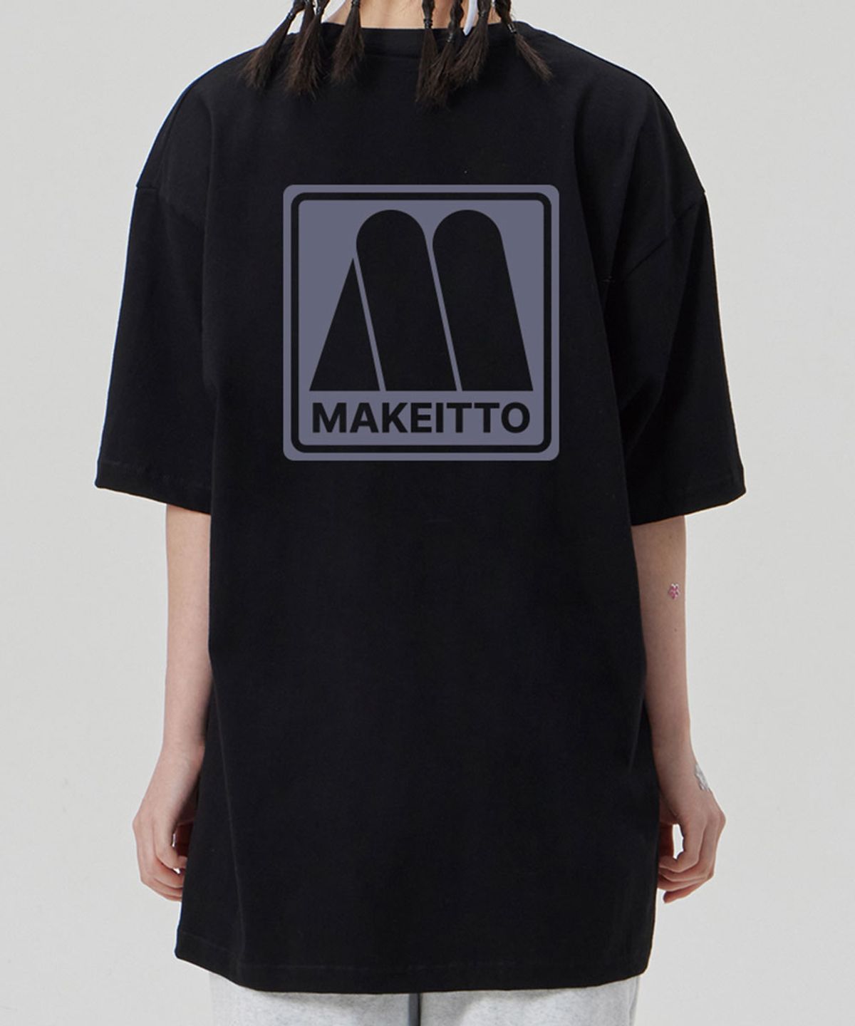 메이킷투(MAKEITTO) [SET]FRESH MILK+SQUARE LOGO CREW NECK TEE 2종 세트