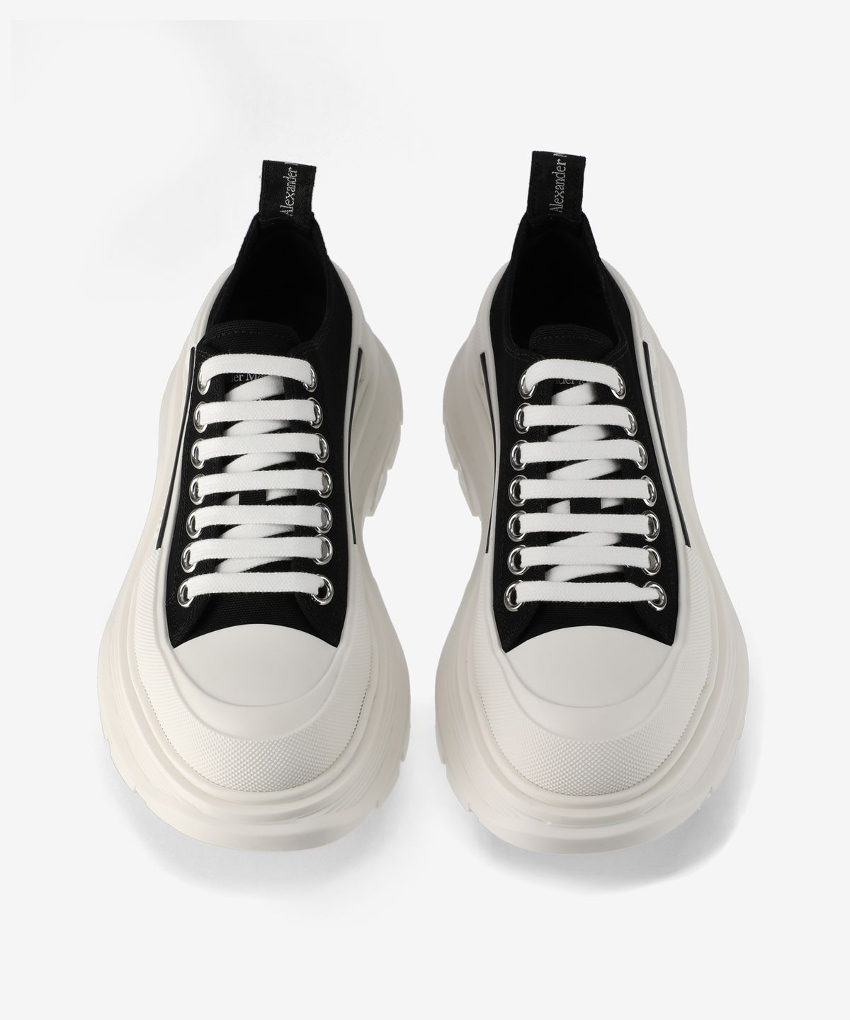 알렉산더 맥퀸(ALEXANDER McQUEEN) 트레드 슬릭 스니커즈 - 블랙:화이트 / 697072W4MV21070