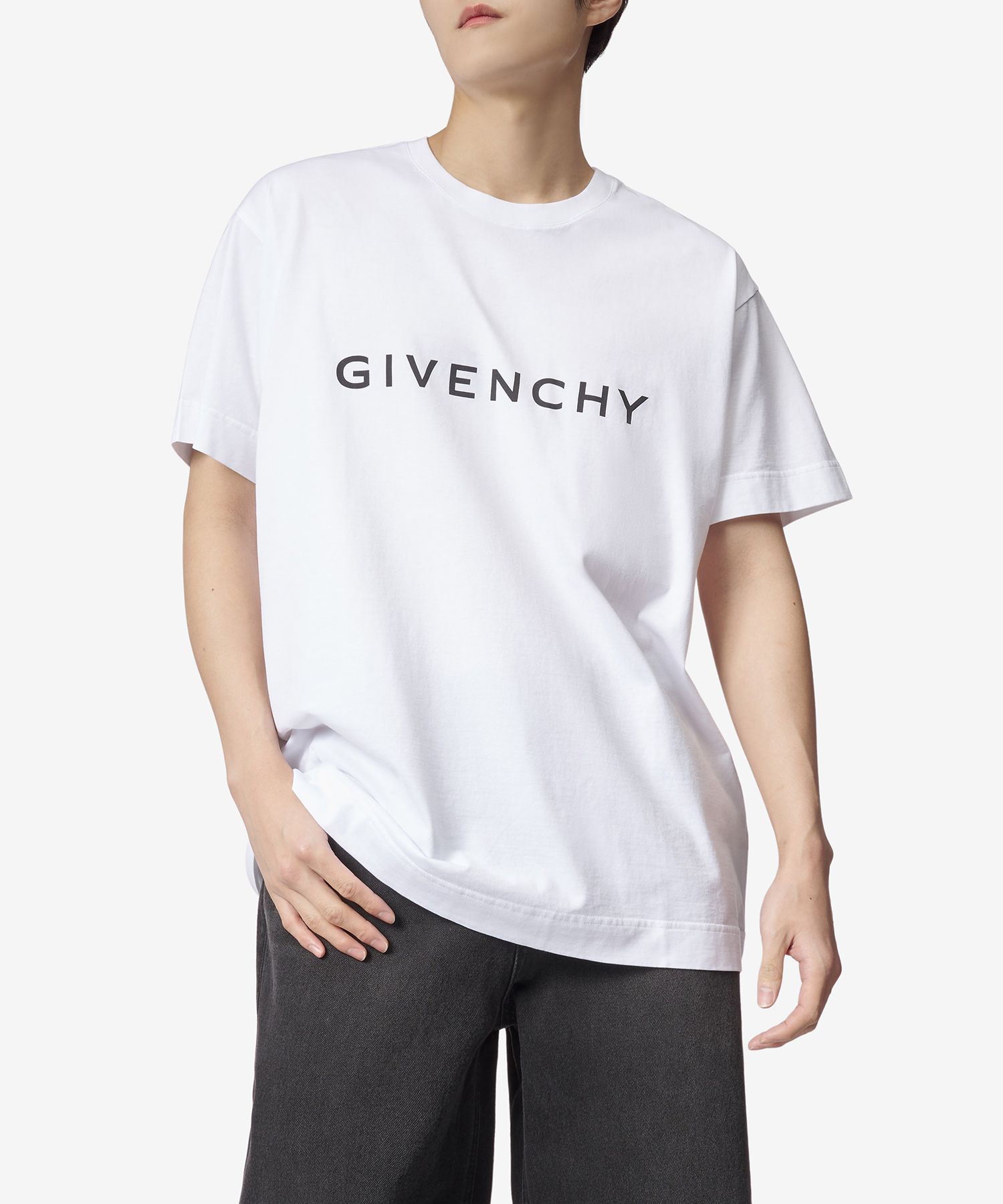 ★【GIVENCHY】 アキタイプ オーバーフィット 半袖 Tシャツ★ MUSINSA | GIVENCHY AKITAPE COTTON OVERFIT HALF SLEEVE T