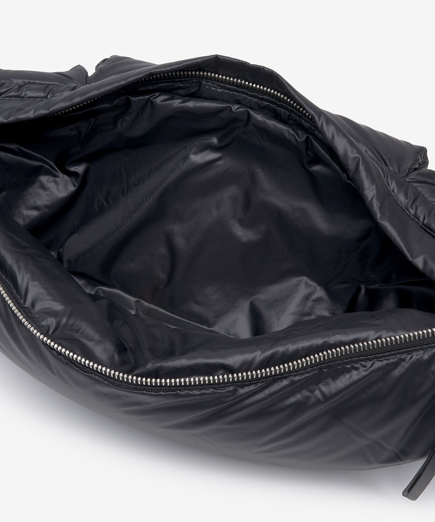 MUSINSA公式 | JIL SANDER Plus Logo Padded Belt Bag - Black