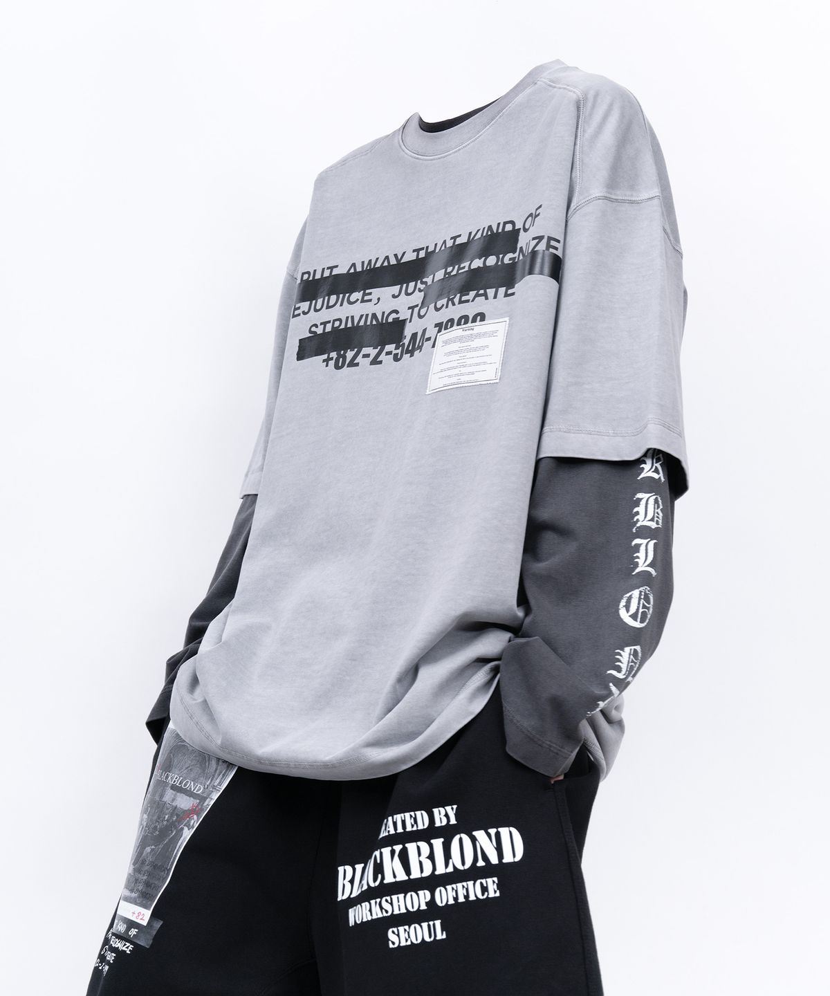 블랙블론드(BLACKBLOND) 비비디 히든 슬로건 피그먼트 반팔티 (그레이)