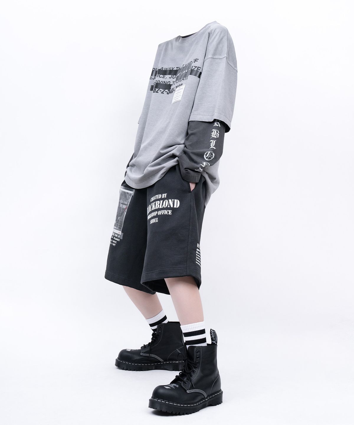 블랙블론드(BLACKBLOND) 비비디 히든 슬로건 피그먼트 반팔티 (그레이)