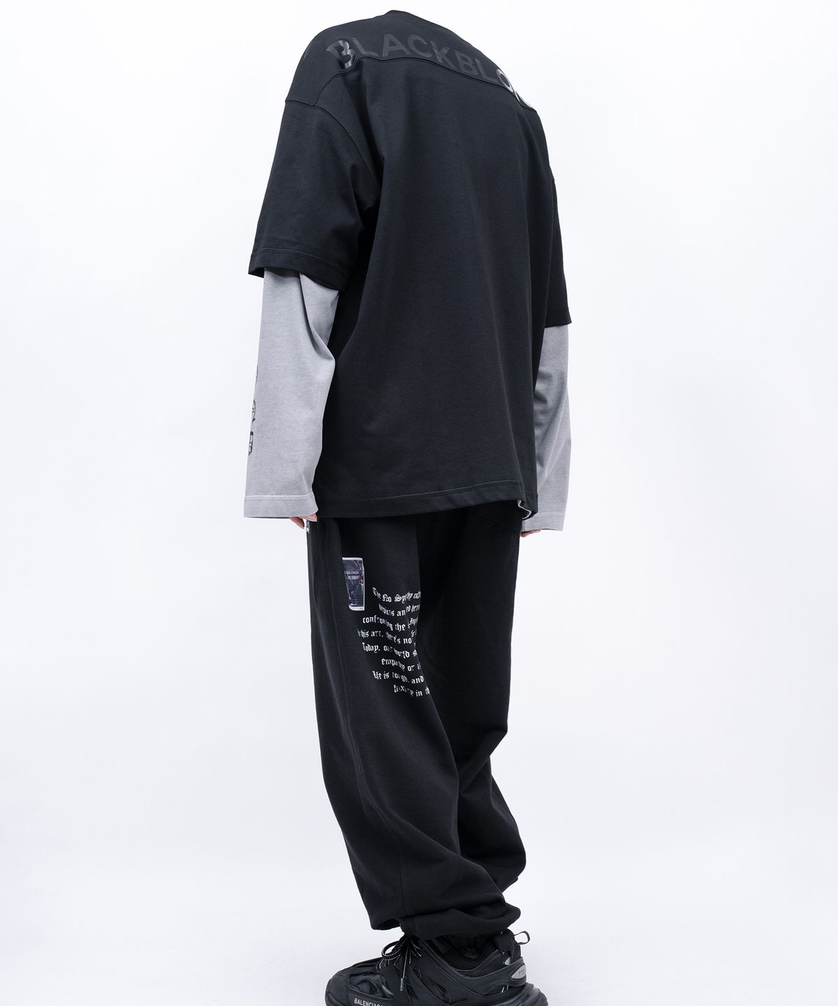 블랙블론드(BLACKBLOND) 비비디 히든 슬로건 반팔티 (블랙)