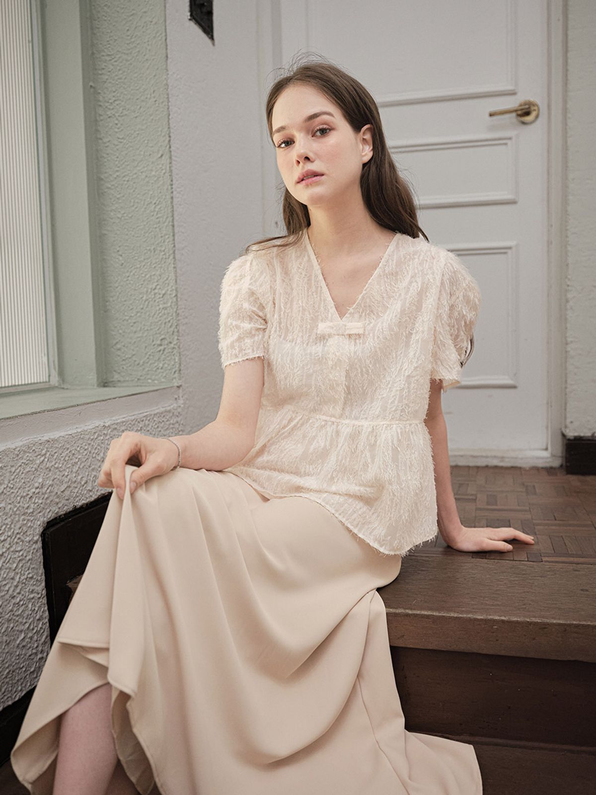 로트르드민(LAUTREDE MIN) [24SS] Lautre Ette ribbon Butter Blouse